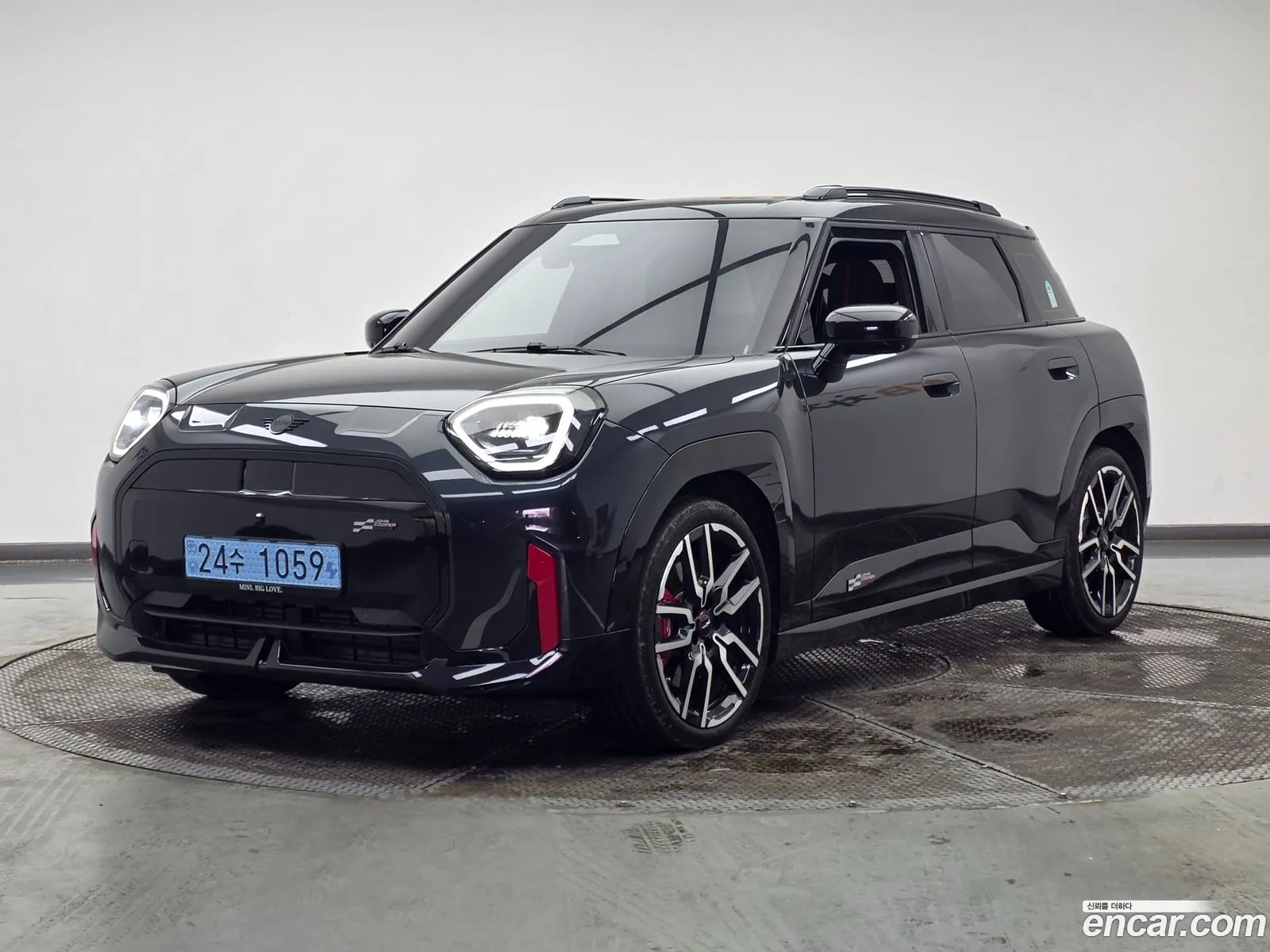 Mini Aceman 2025 — 17