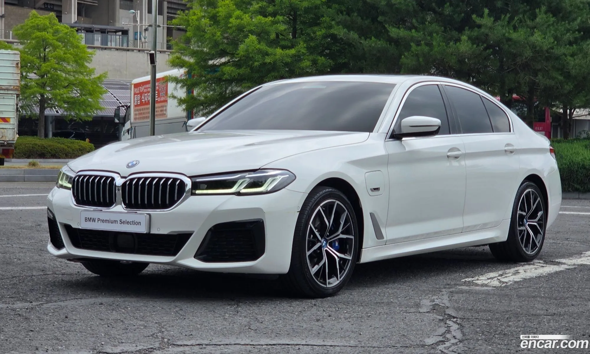 BMW 5 Series 2022 — 16