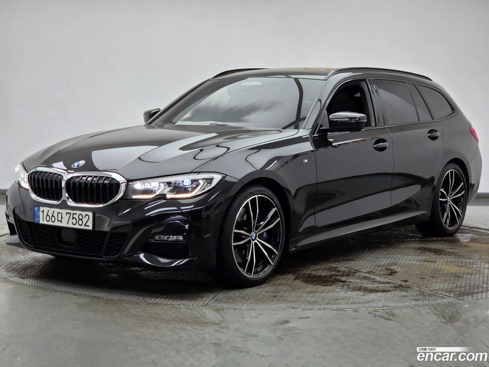 BMW 3 Series 2022 — 16