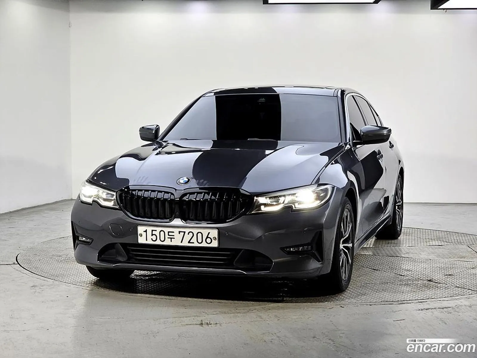 BMW 3 Series 2019 — 18