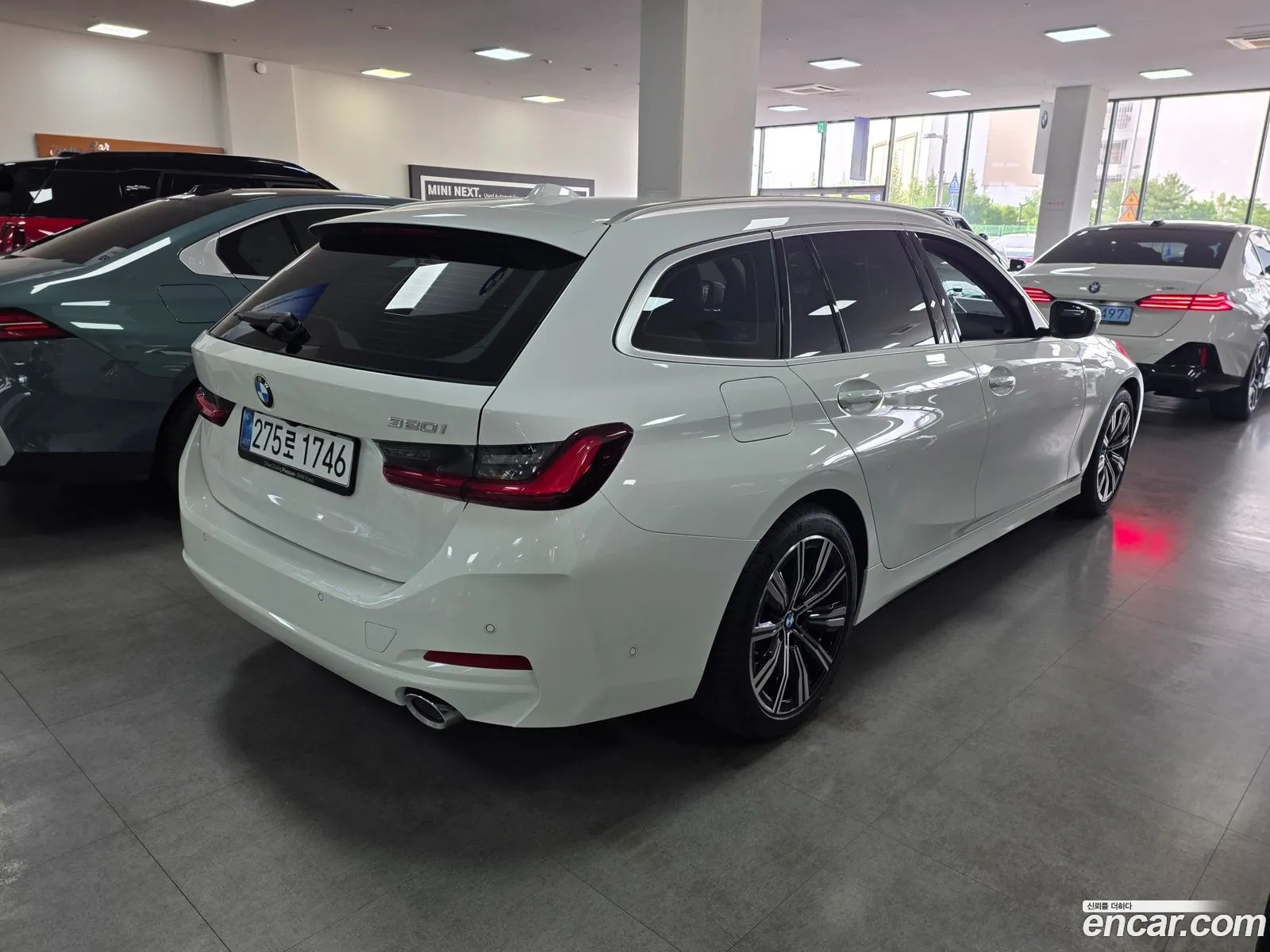 BMW 3 Series 2025 — 12