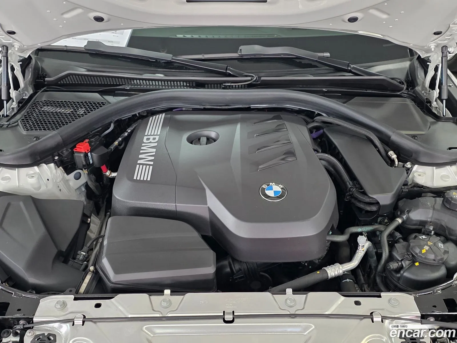 BMW 3 Series 2025 — 17