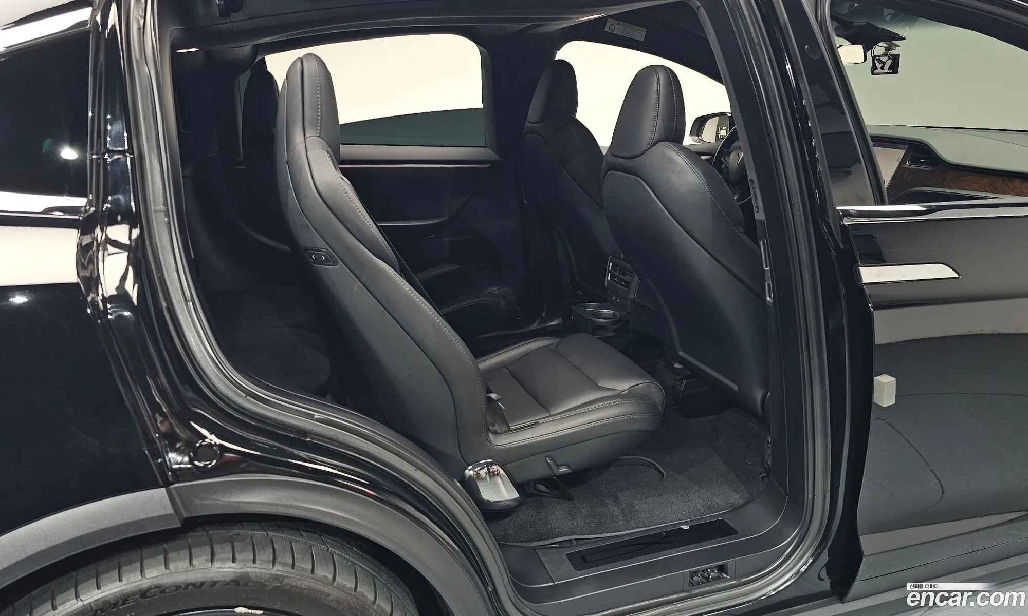 Tesla Model X 2020 — 2