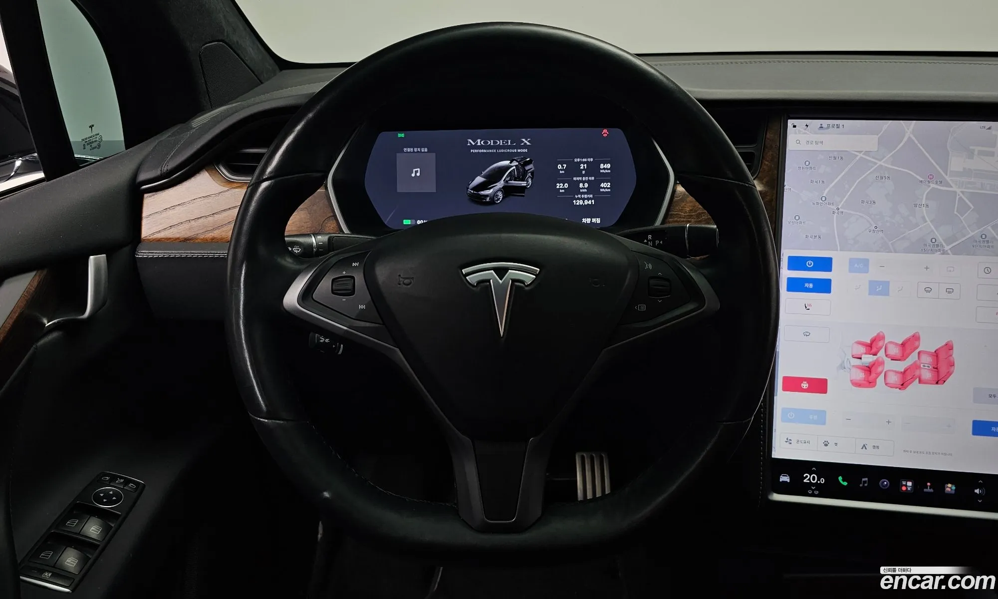 Tesla Model X 2020 — 3