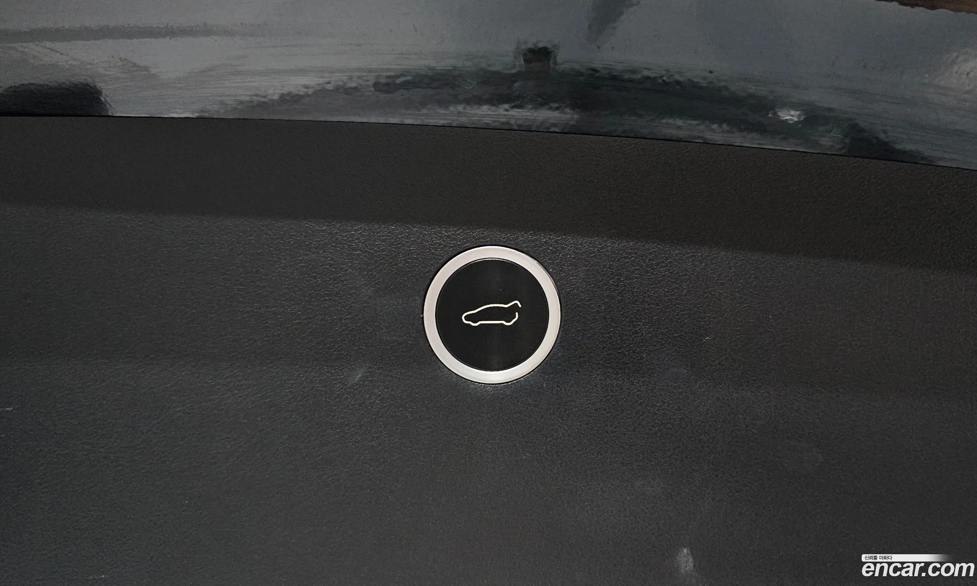 Tesla Model X 2020 — 21