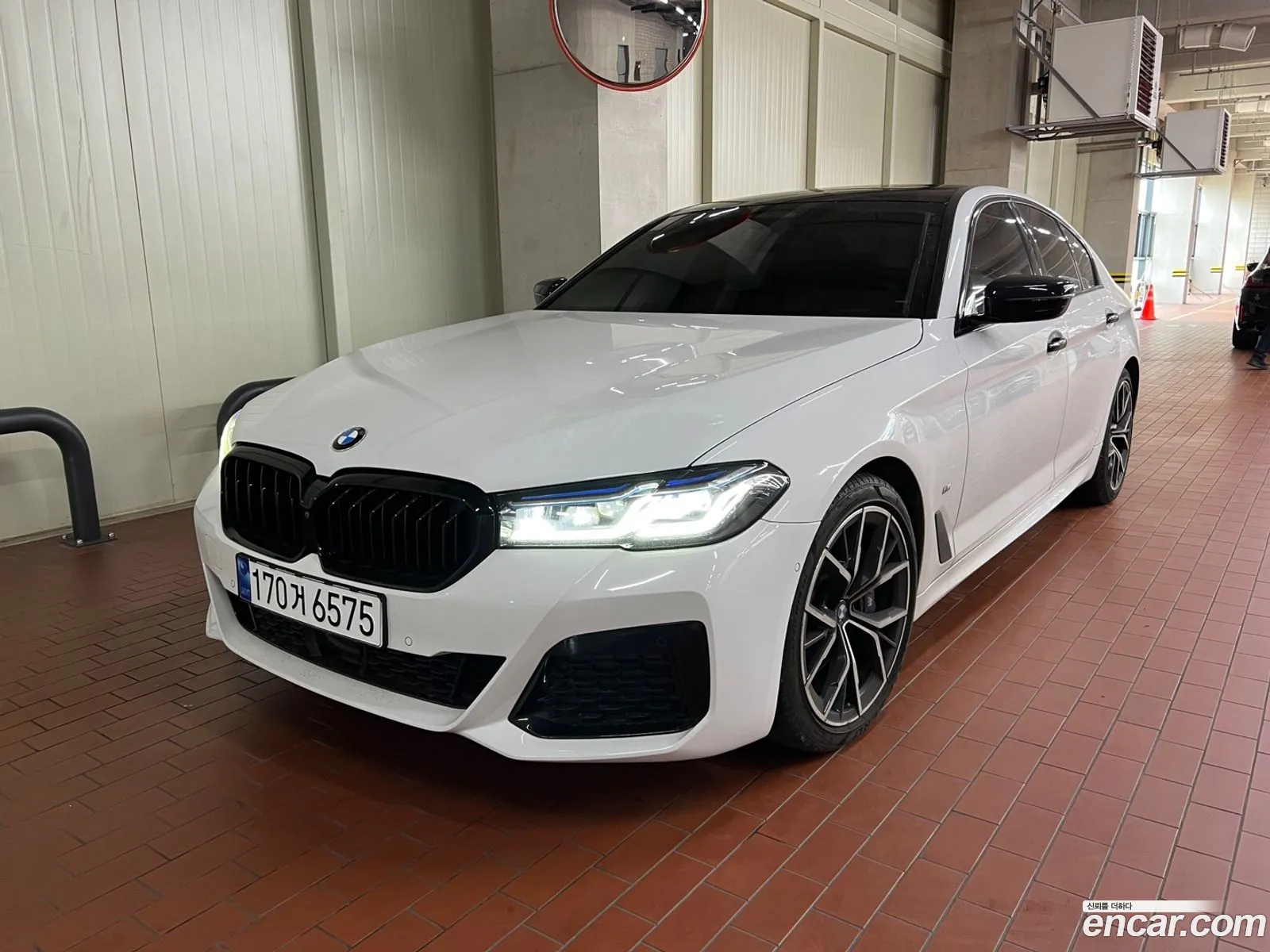 BMW 5 Series 2023 — 4