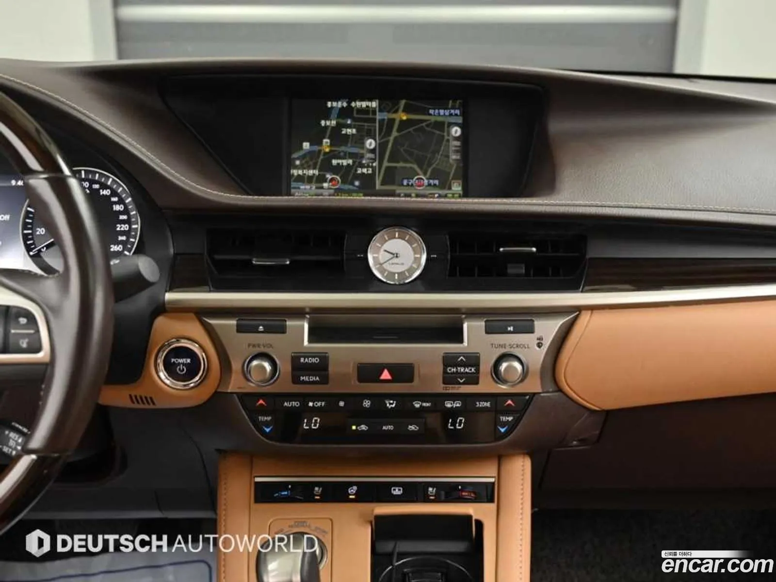 Lexus ES300h 2018 — 4