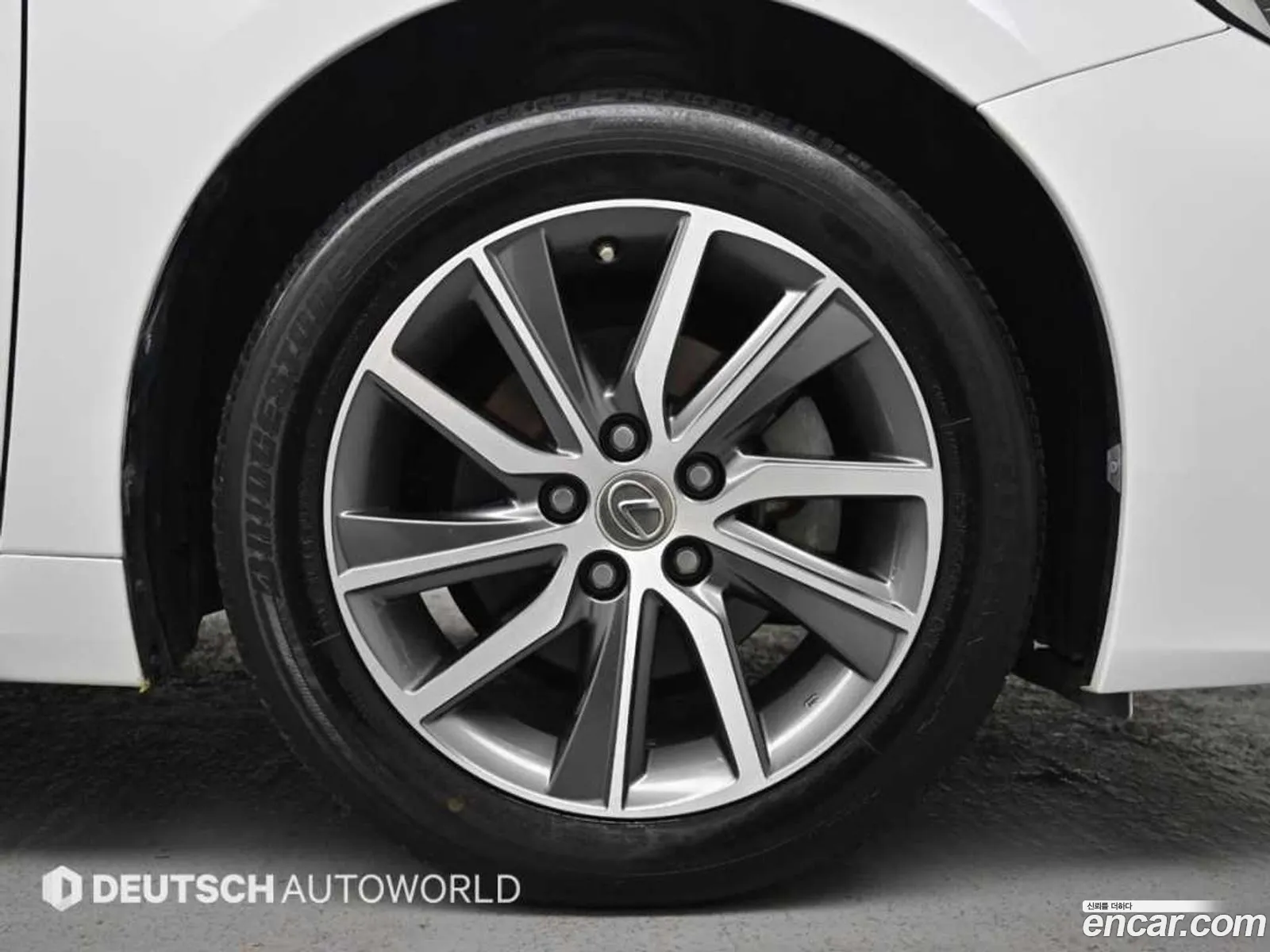 Lexus ES300h