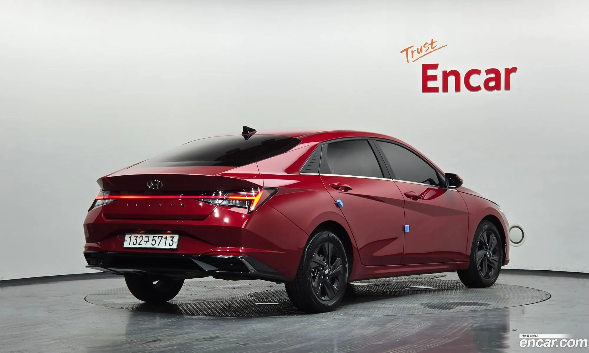 Hyundai Elantra 2021 — 24