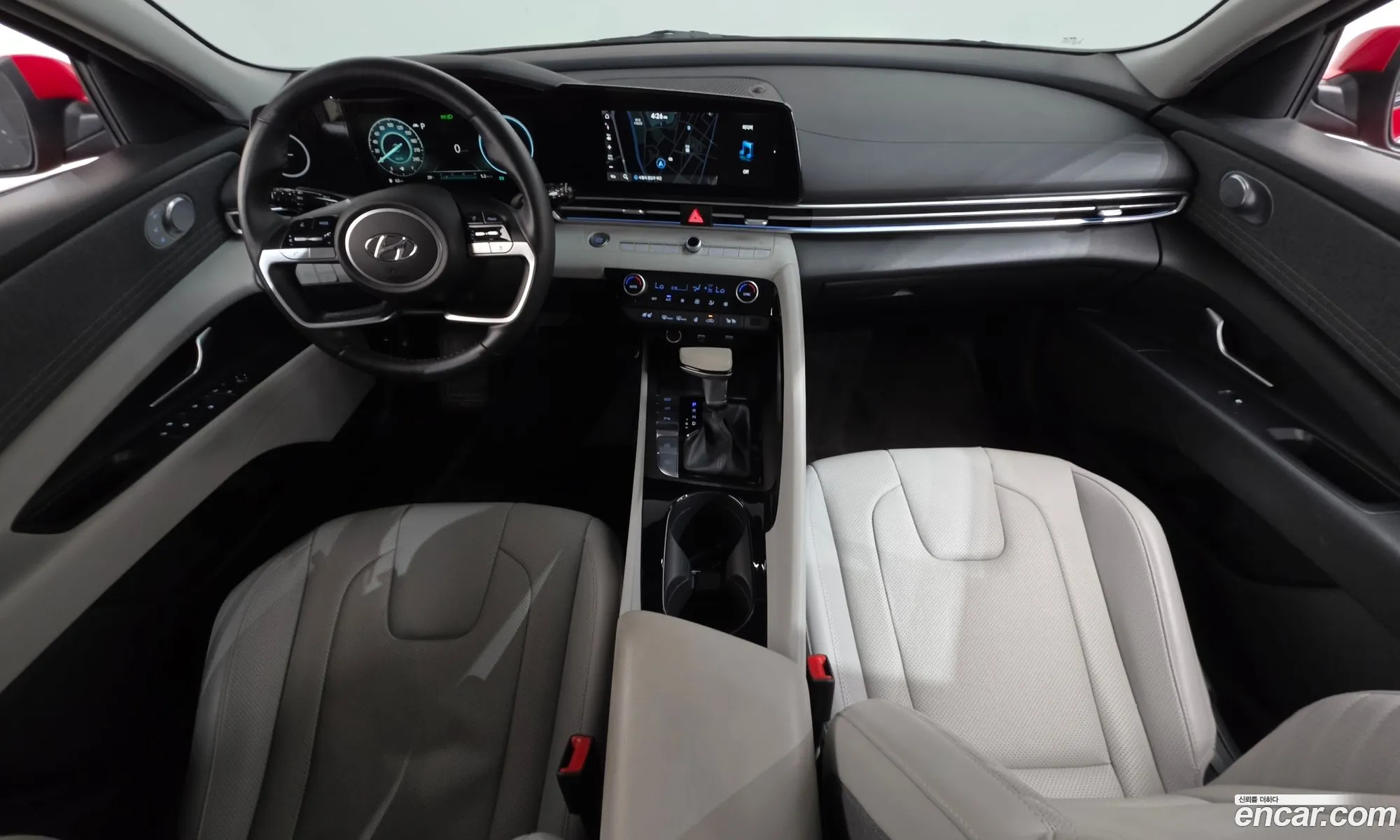Hyundai Elantra 2021 — 27