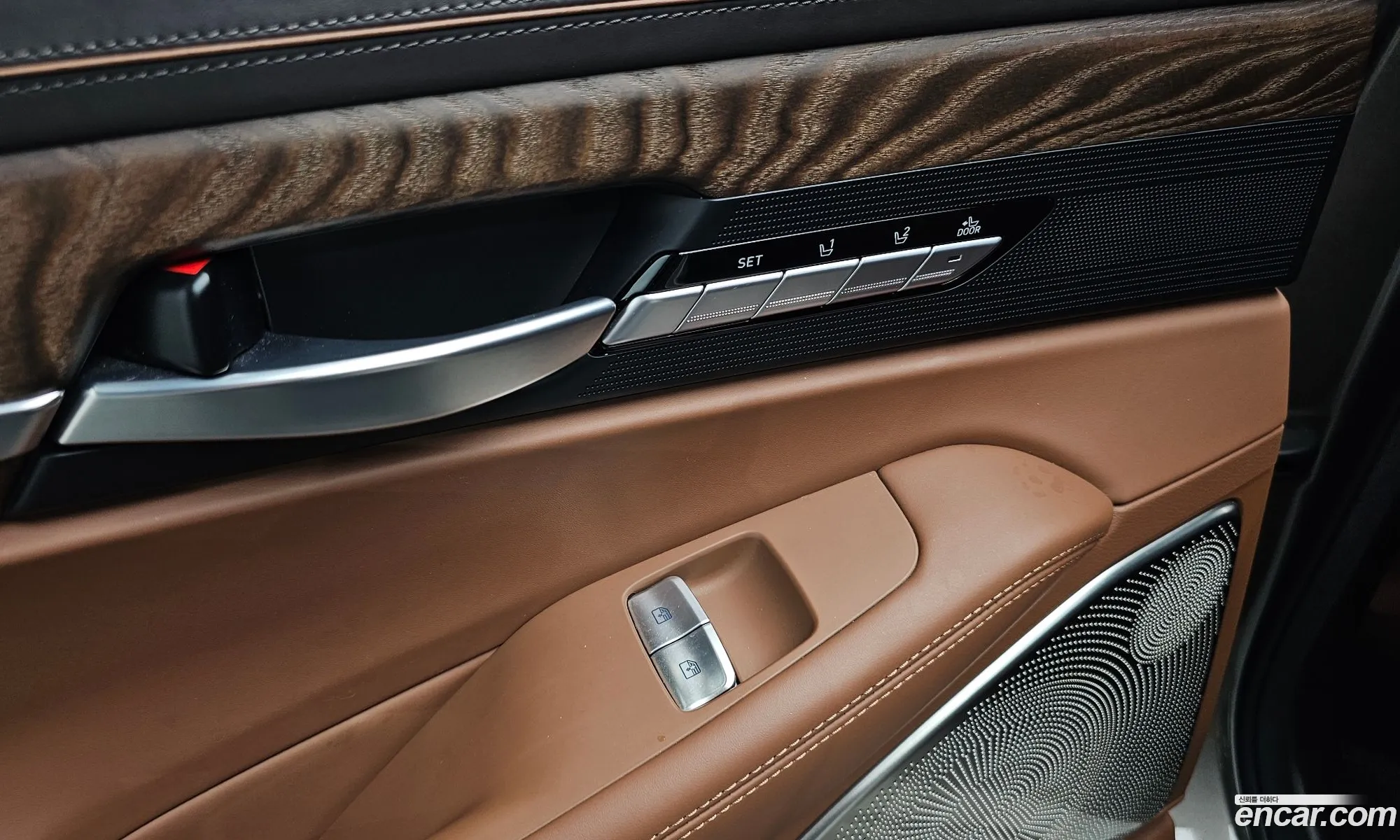 Genesis G90 2020 — 12