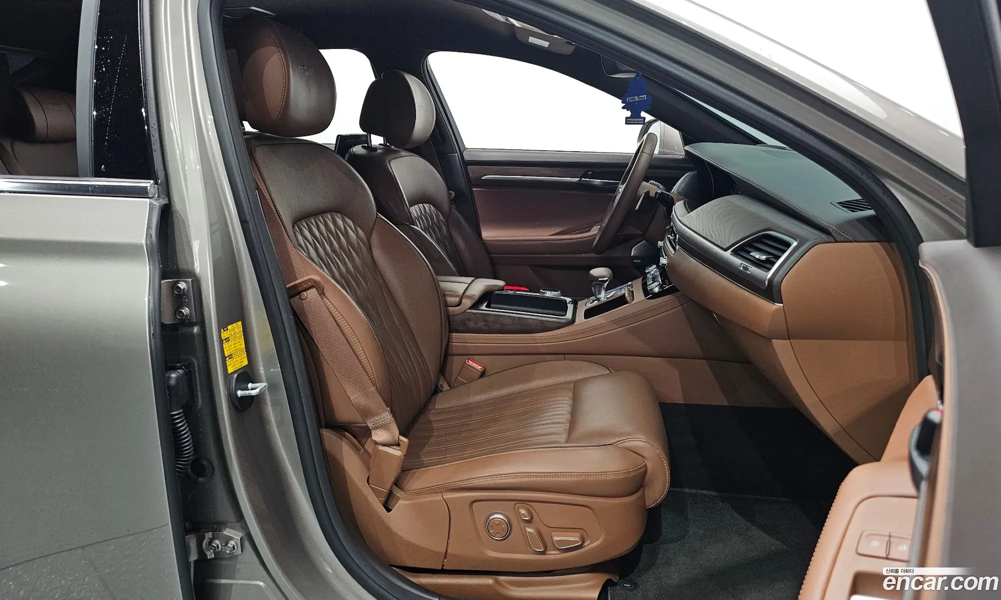 Genesis G90 2020 — 22