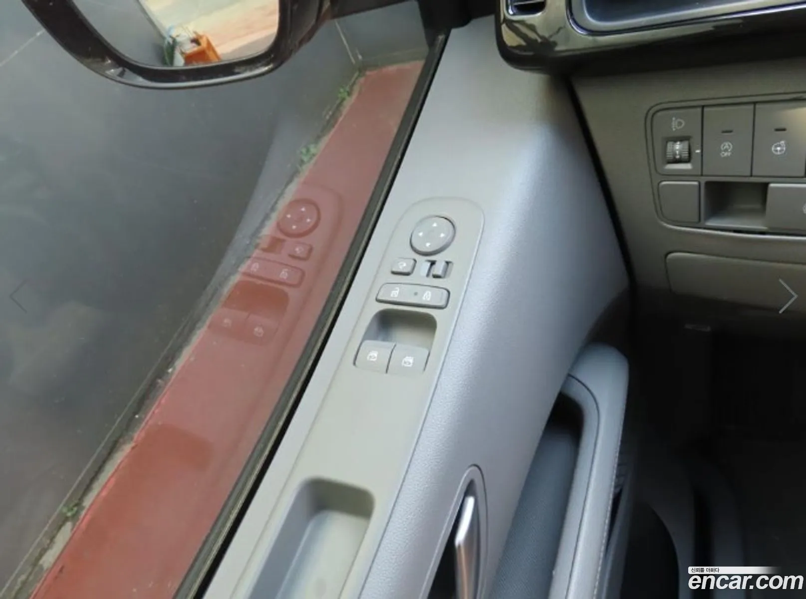 Hyundai Staria 2024 — 15