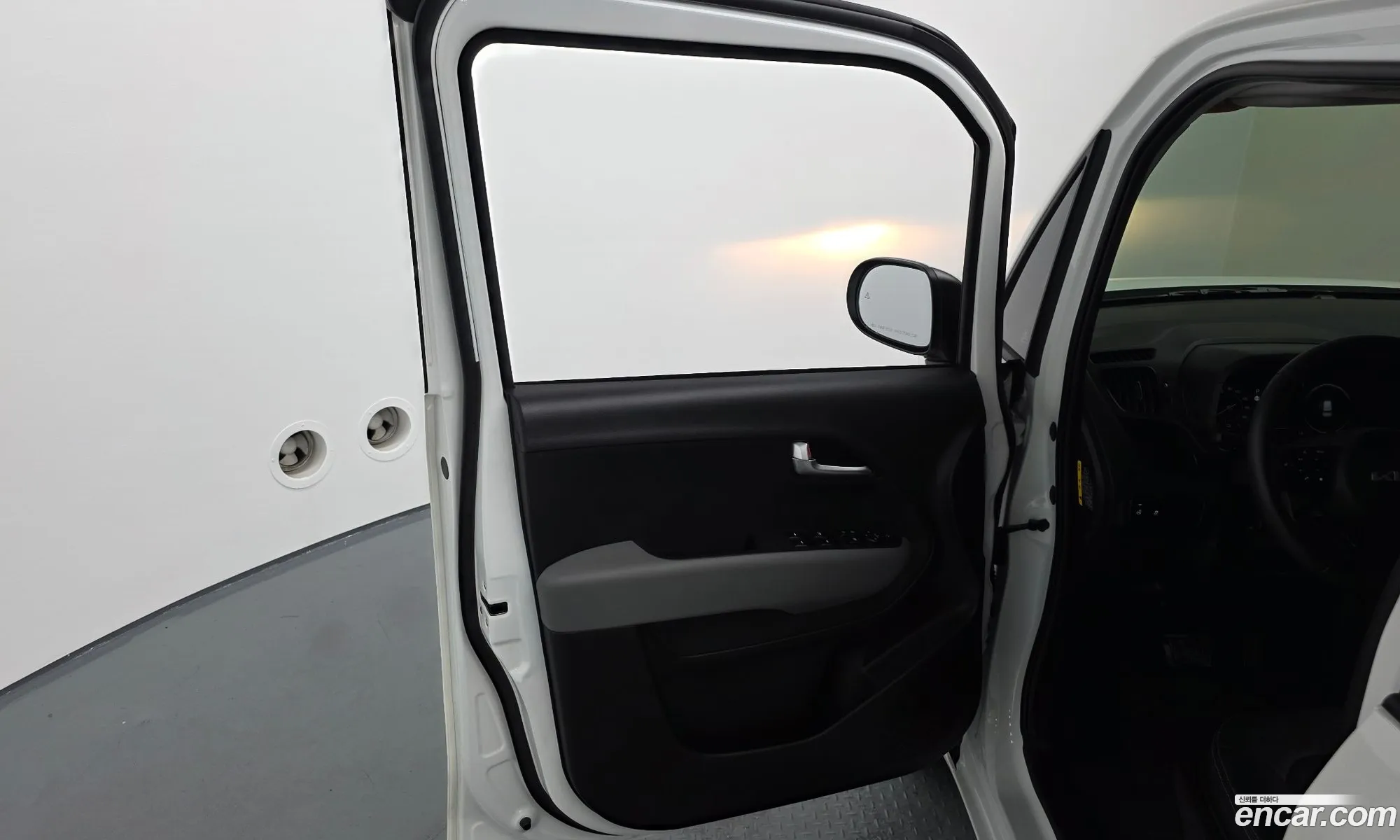 Kia Kia Ray EV 2024 — 23