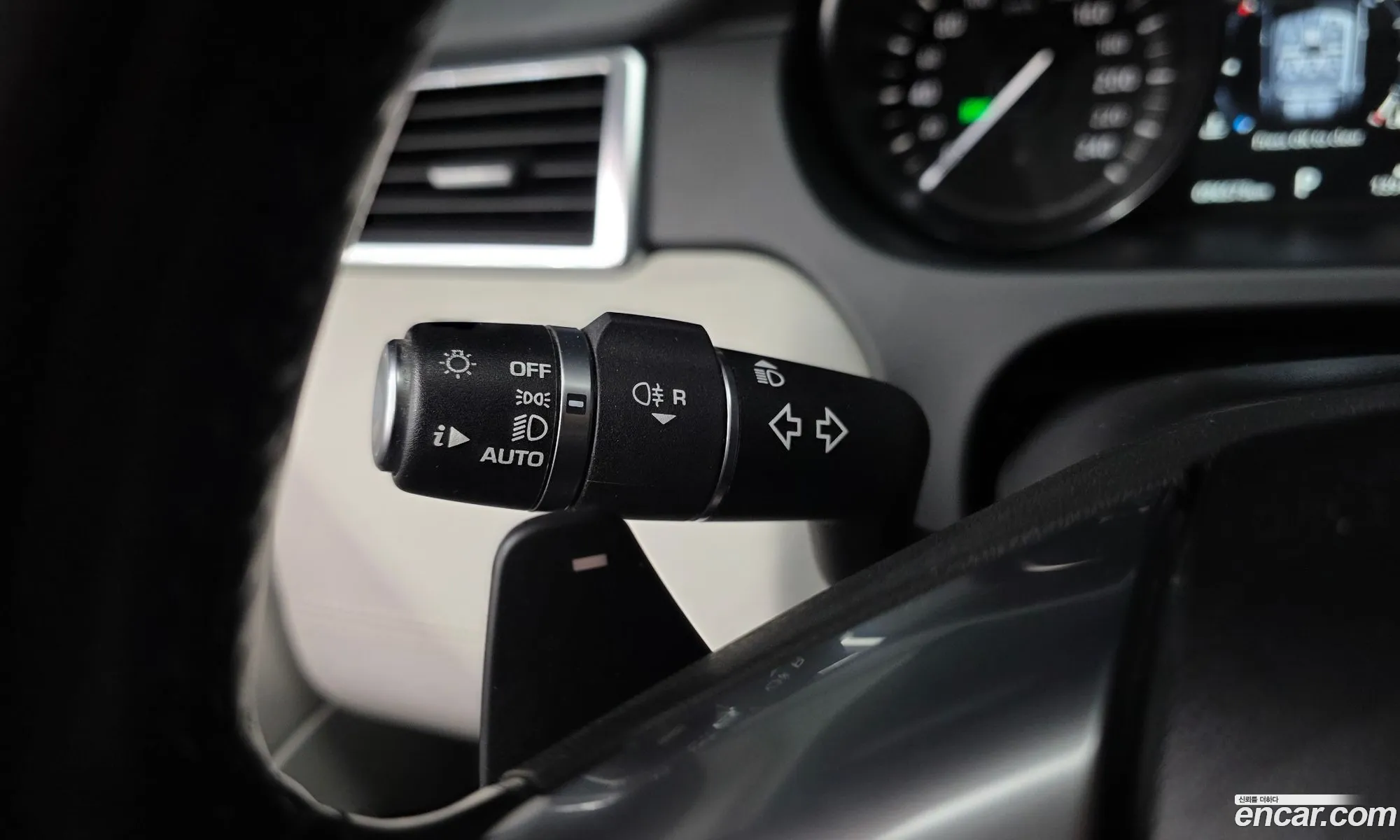 Land Rover Discovery Sport 2018 — 4