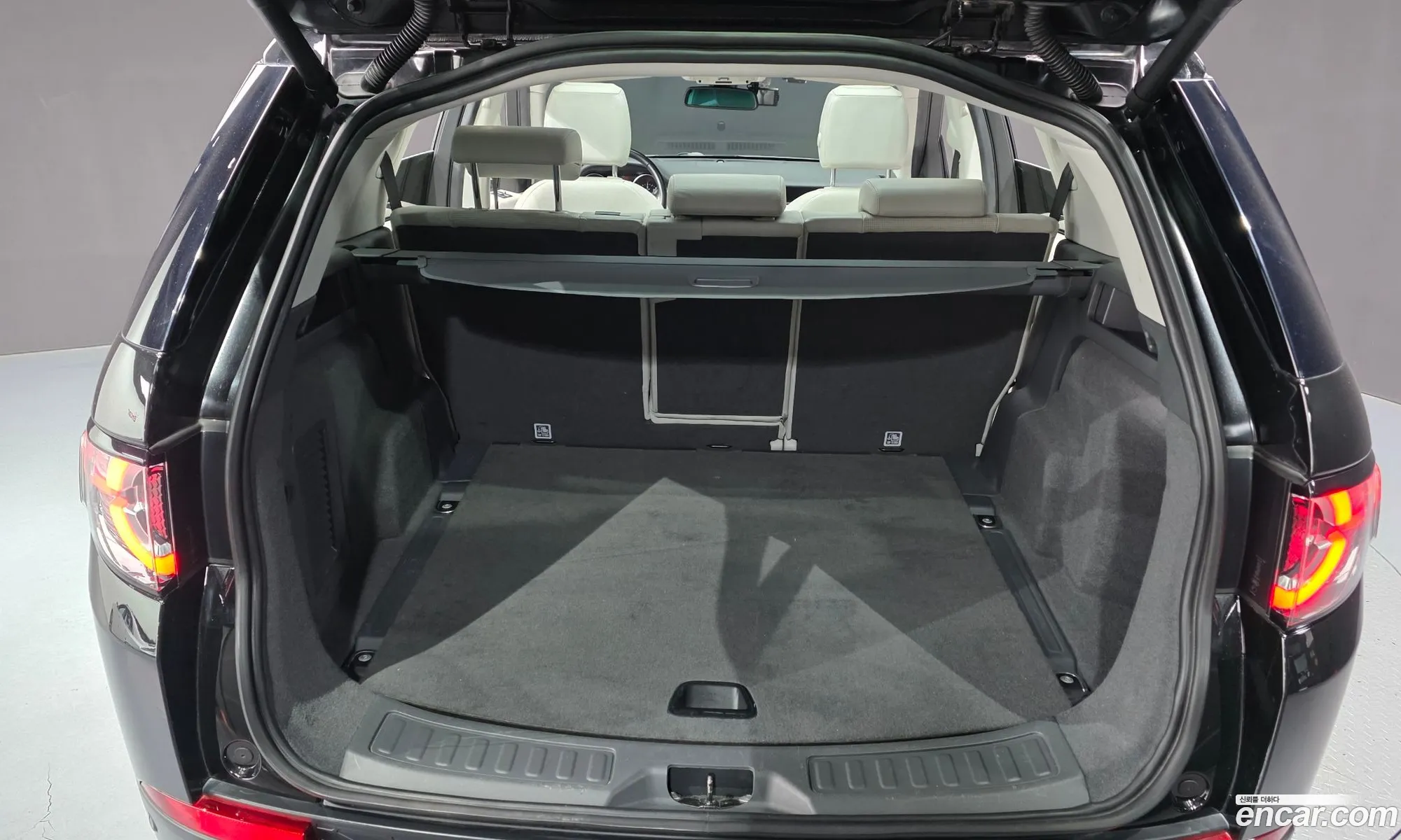 Land Rover Discovery Sport 2018 — 27