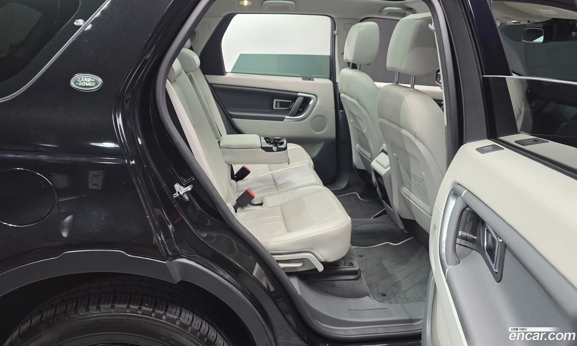 Land Rover Discovery Sport 2018 — 25