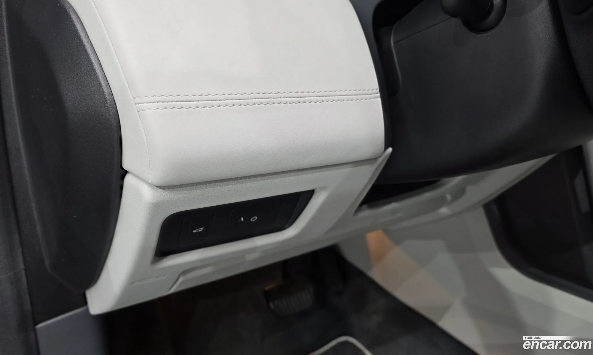 Land Rover Discovery Sport 2018 — 2