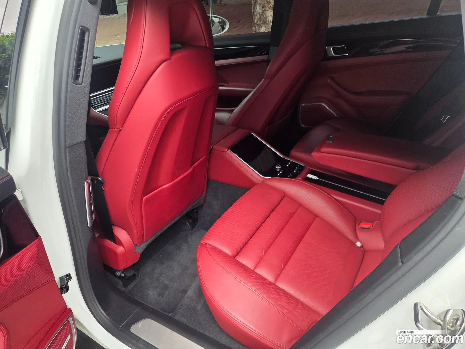 Porsche Panamera 2018 — 12