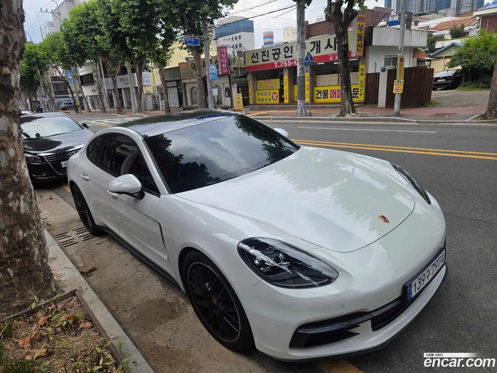 Porsche Panamera 2018 — 2