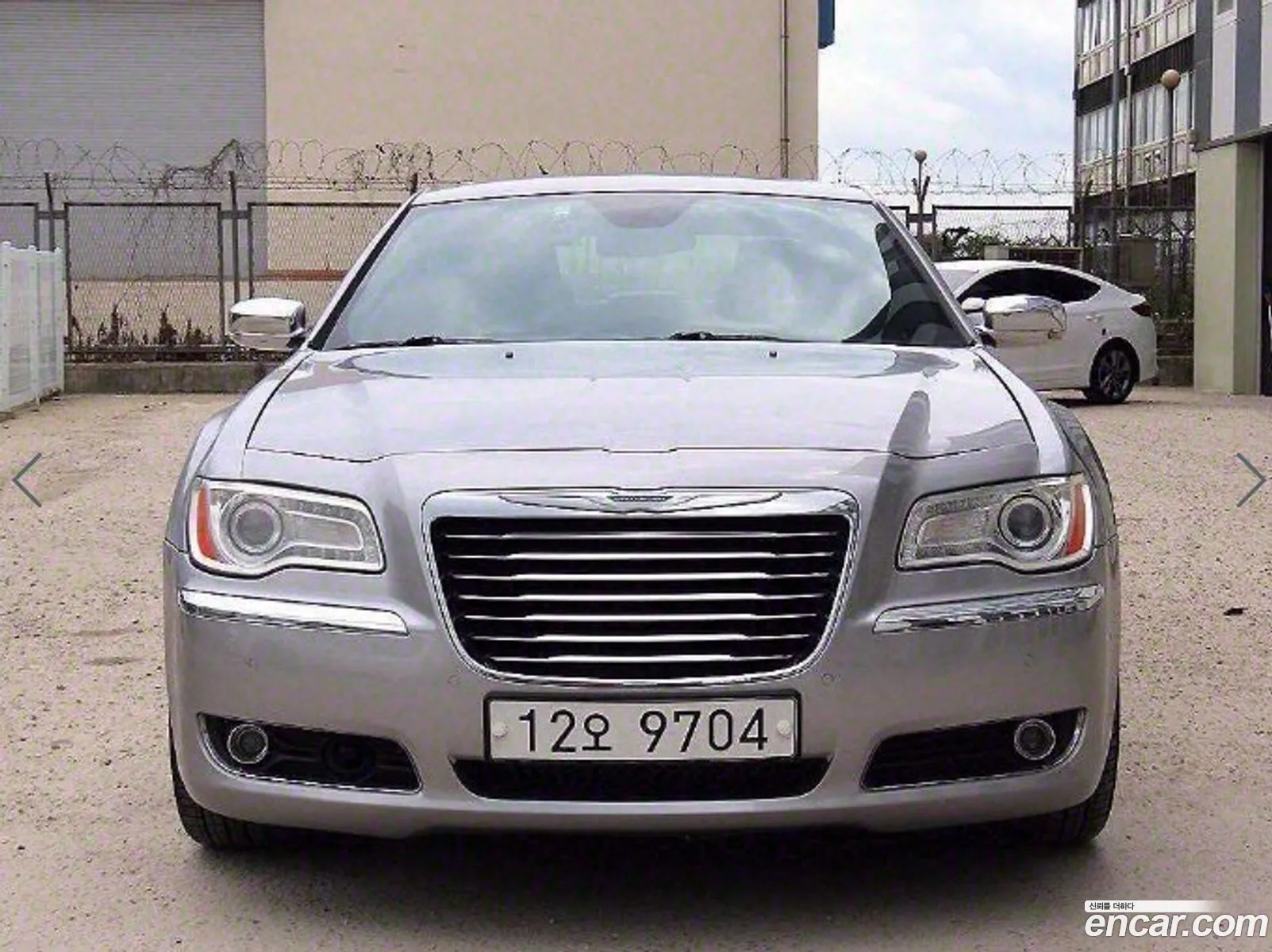 Chrysler 300C 2011 — 8