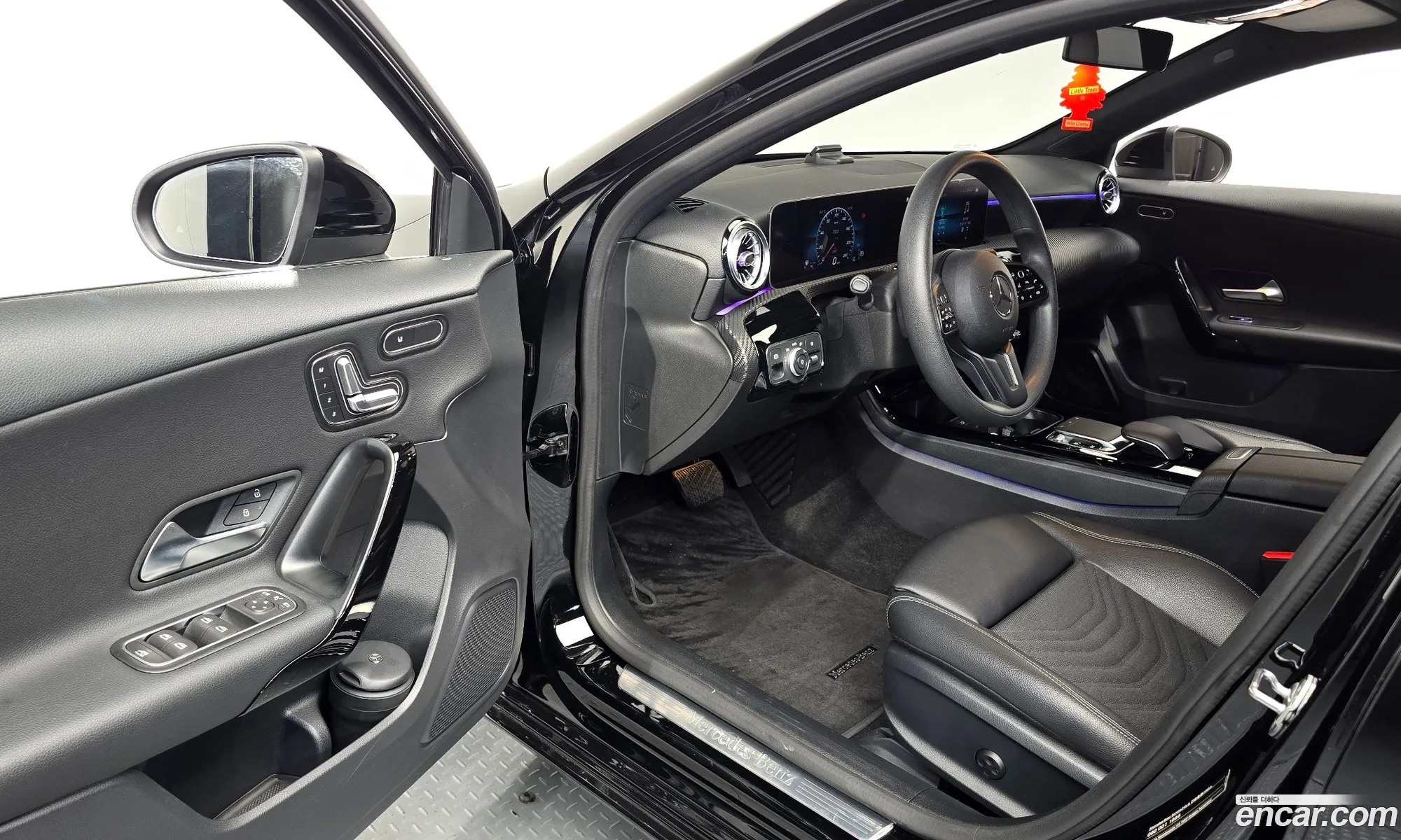 Mercedes-Benz A-Class W177 2019 — 11