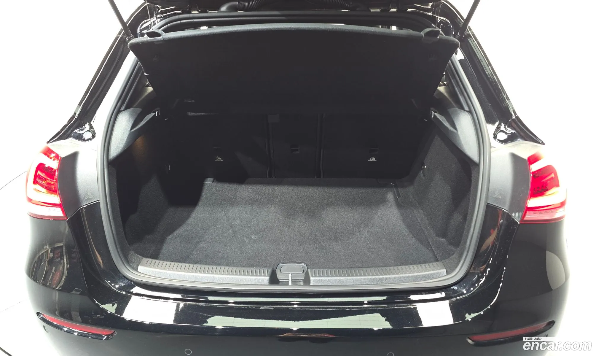 Mercedes-Benz A-Class W177 2019 — 9