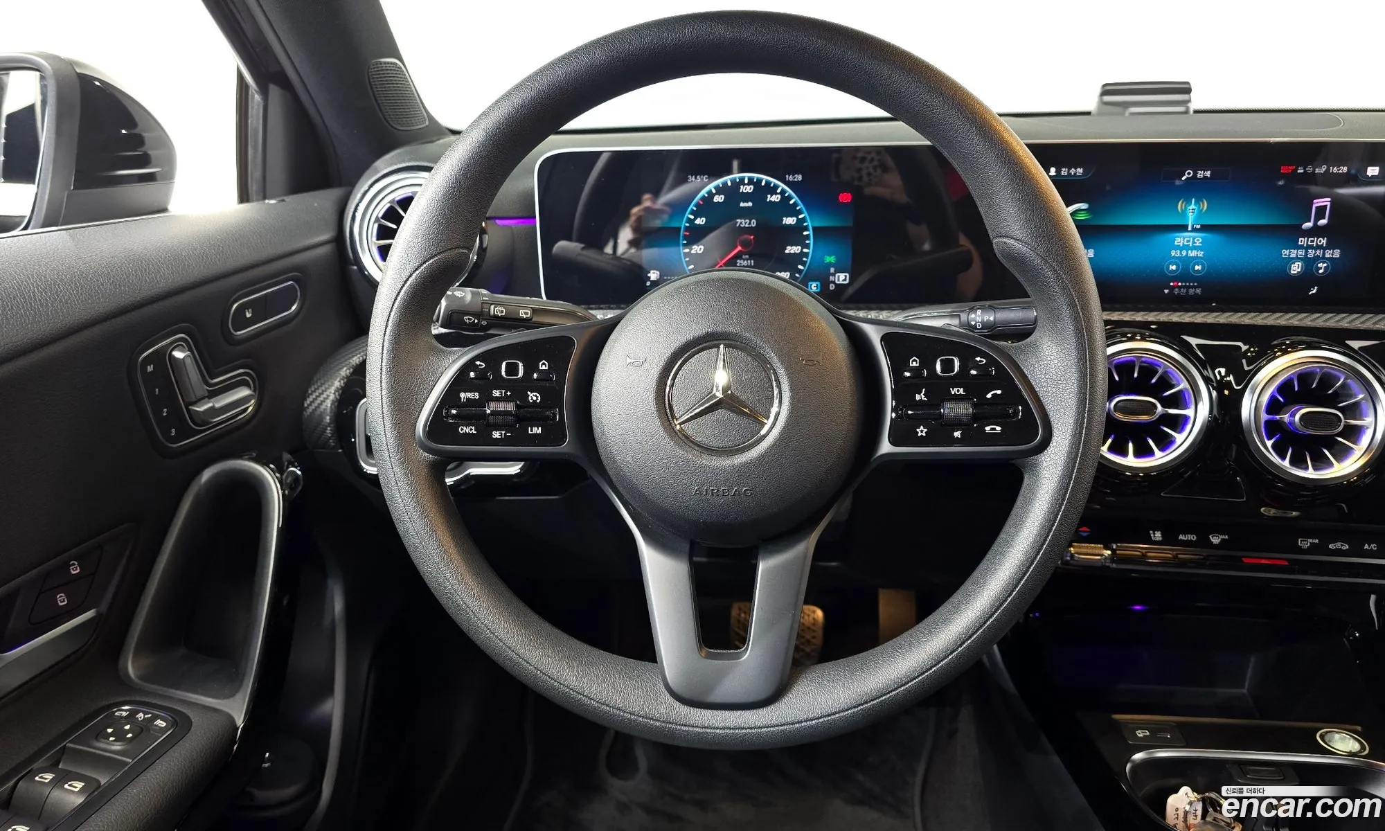 Mercedes-Benz A-Class W177 2019 — 10