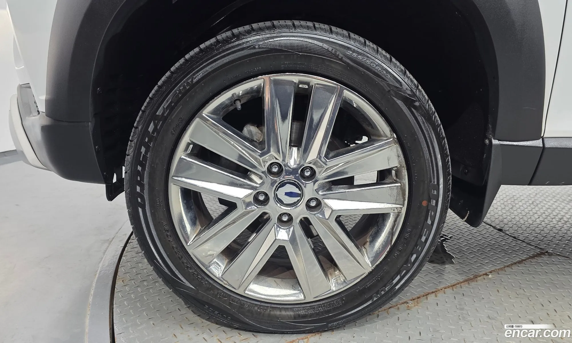 KG Mobility (SsangYong) Rexton Sports Khan 2019 — 6