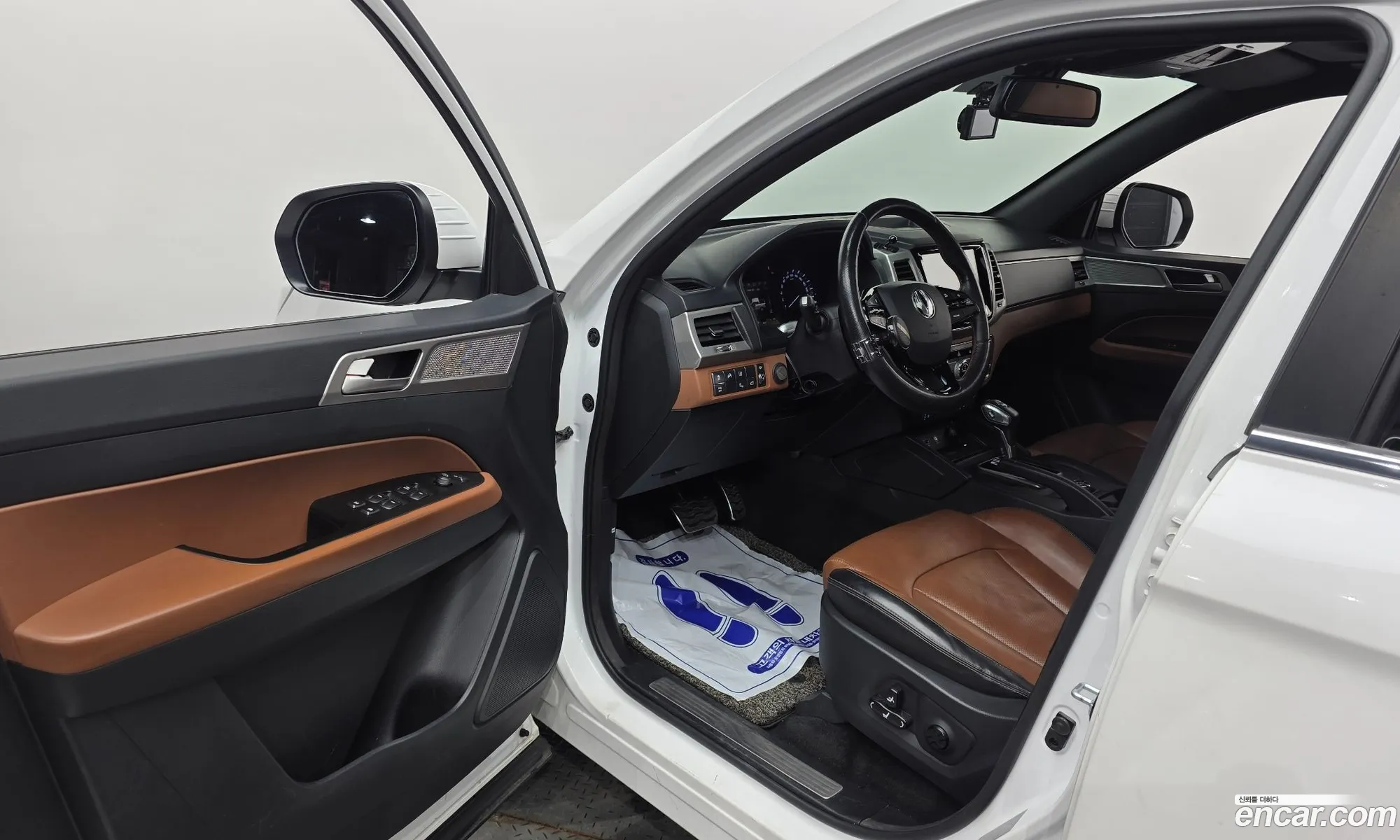 KG Mobility (SsangYong) Rexton Sports Khan 2019 — 12