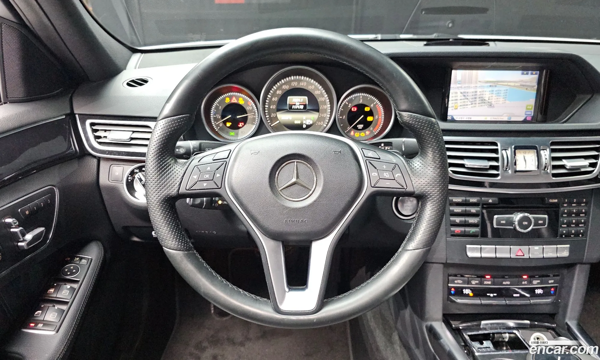Mercedes-Benz E-Class W212 2014 WDDHF0CB3EB065358 — 6