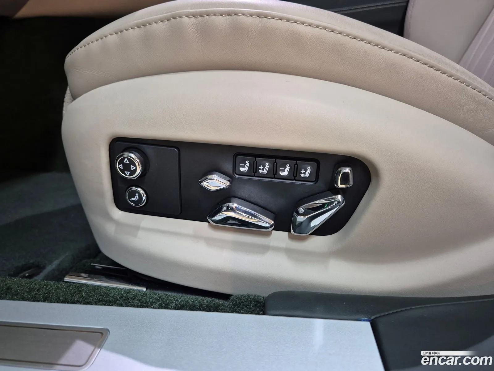 Bentley Flying Spur 2024 — 16