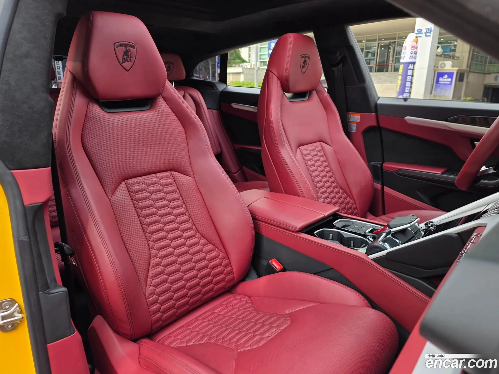 Lamborghini Urus 2020 — 16
