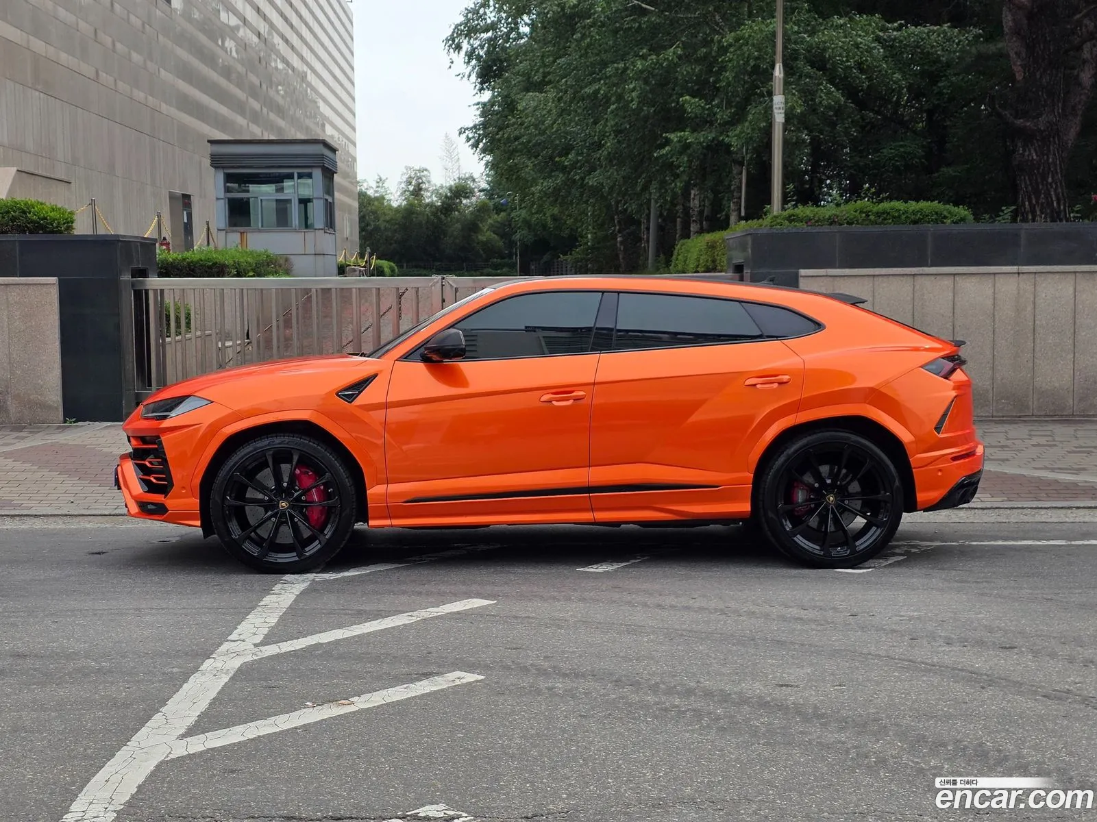 Lamborghini Urus 2020 — 17