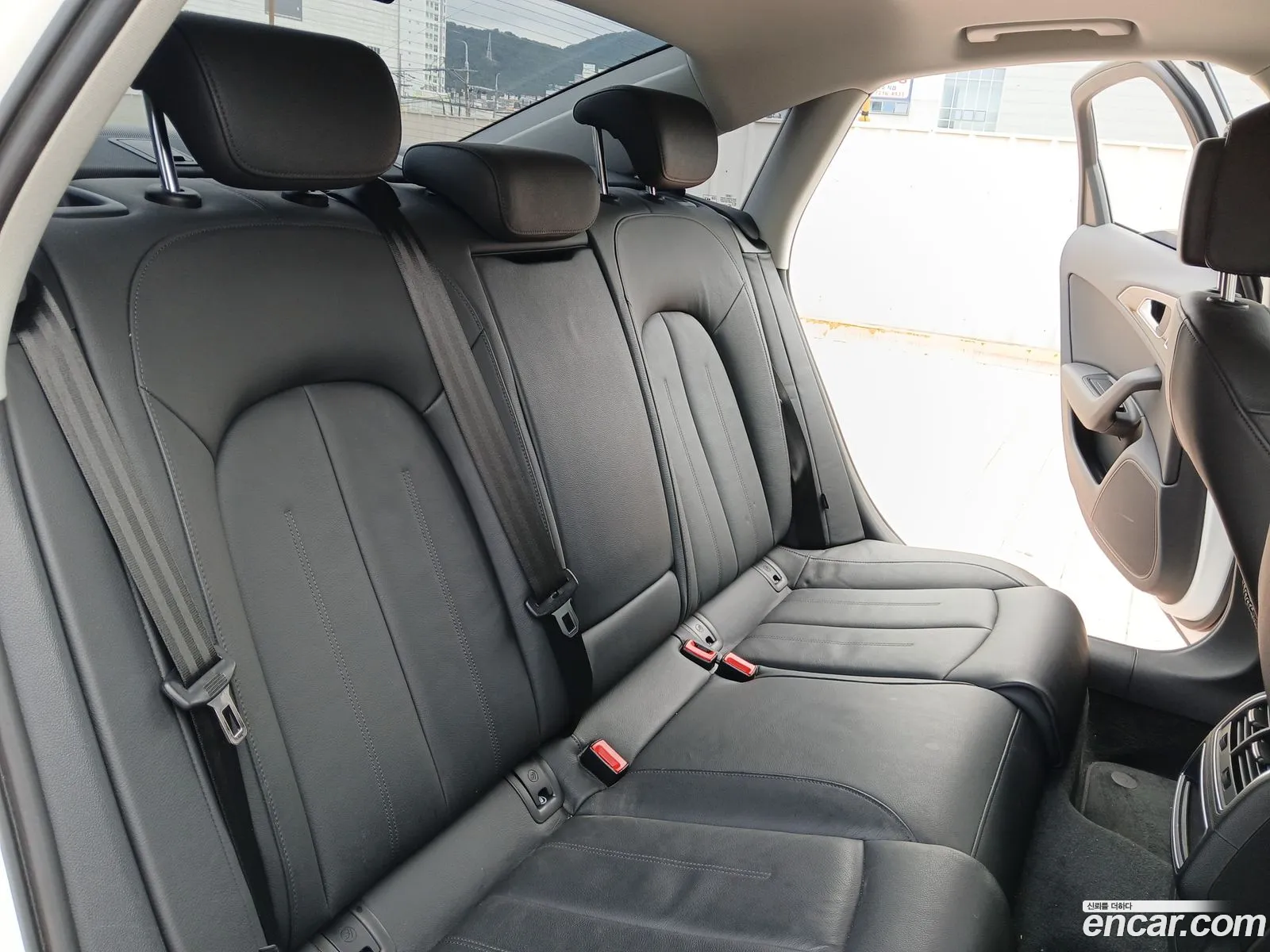 Audi A6 2013 — 17