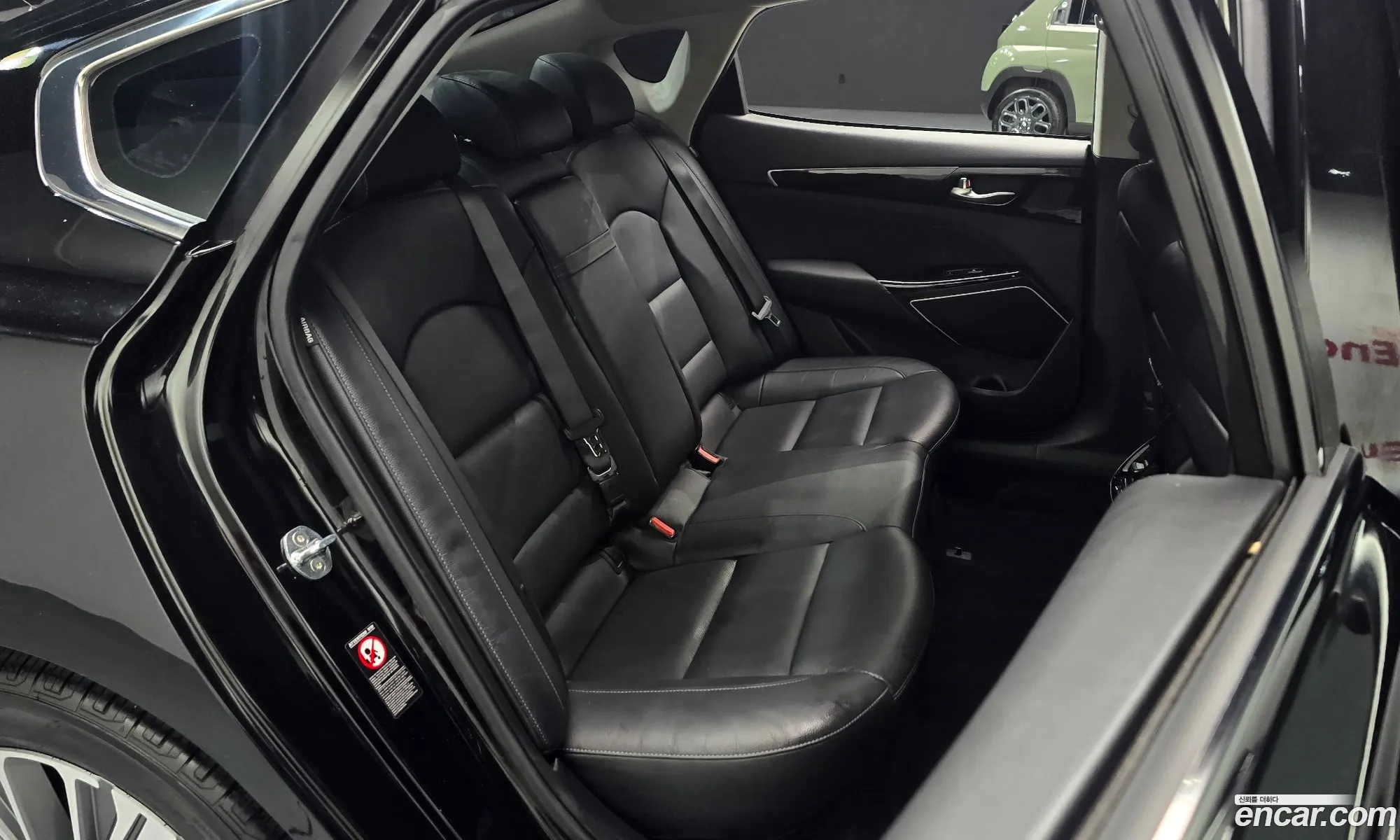 Kia K7 Hybrid 2019 — 28