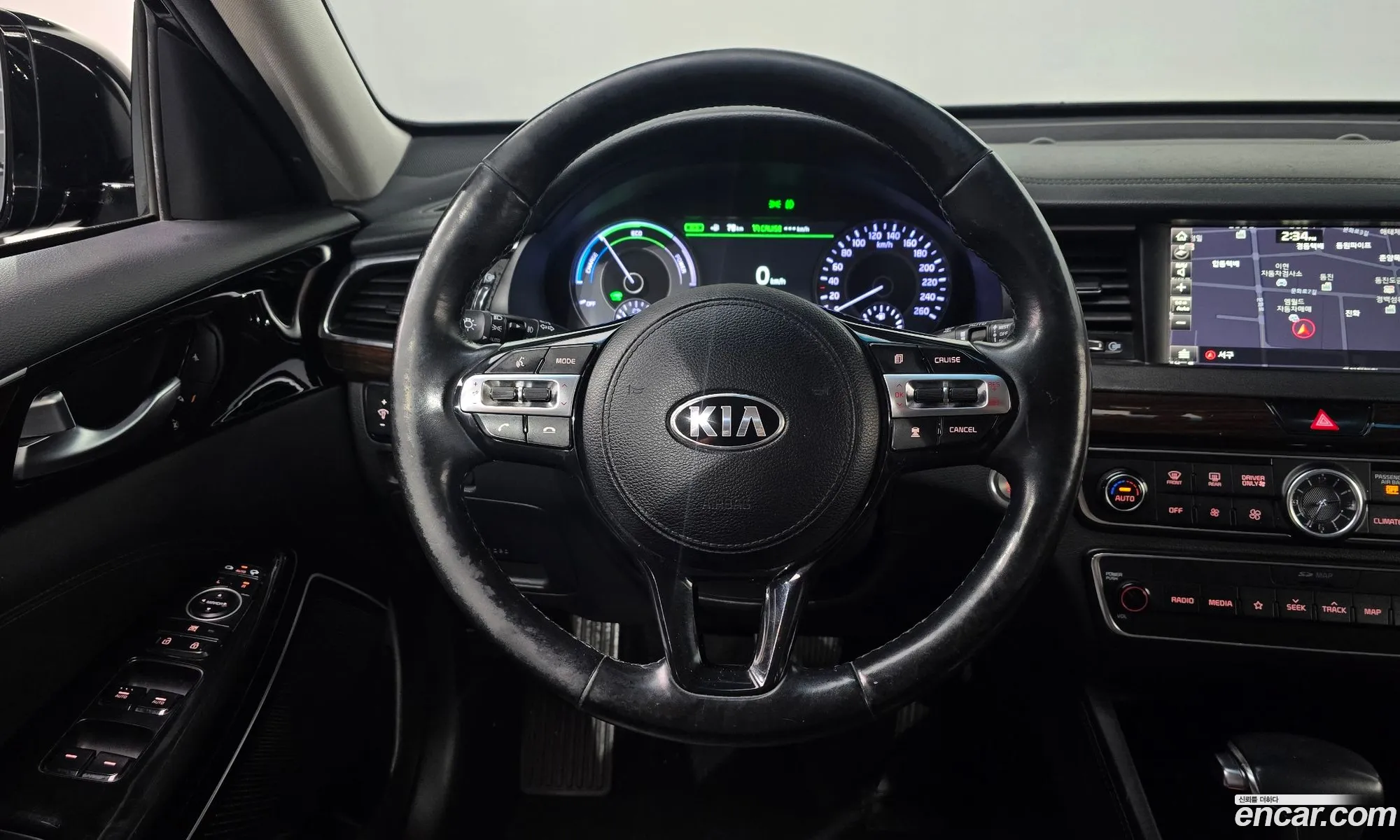 Kia K7 Hybrid 2019 — 8