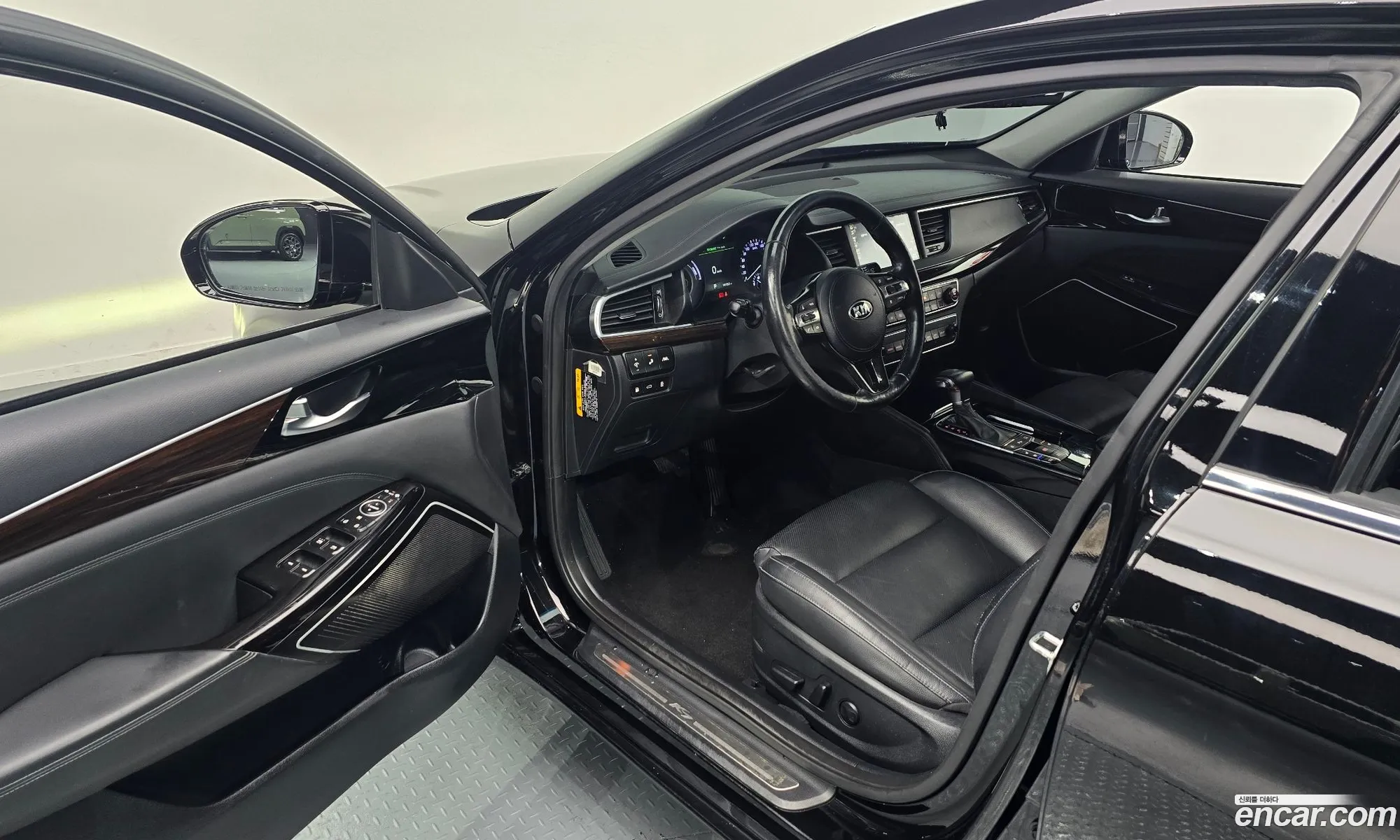 Kia K7 Hybrid 2019 — 18