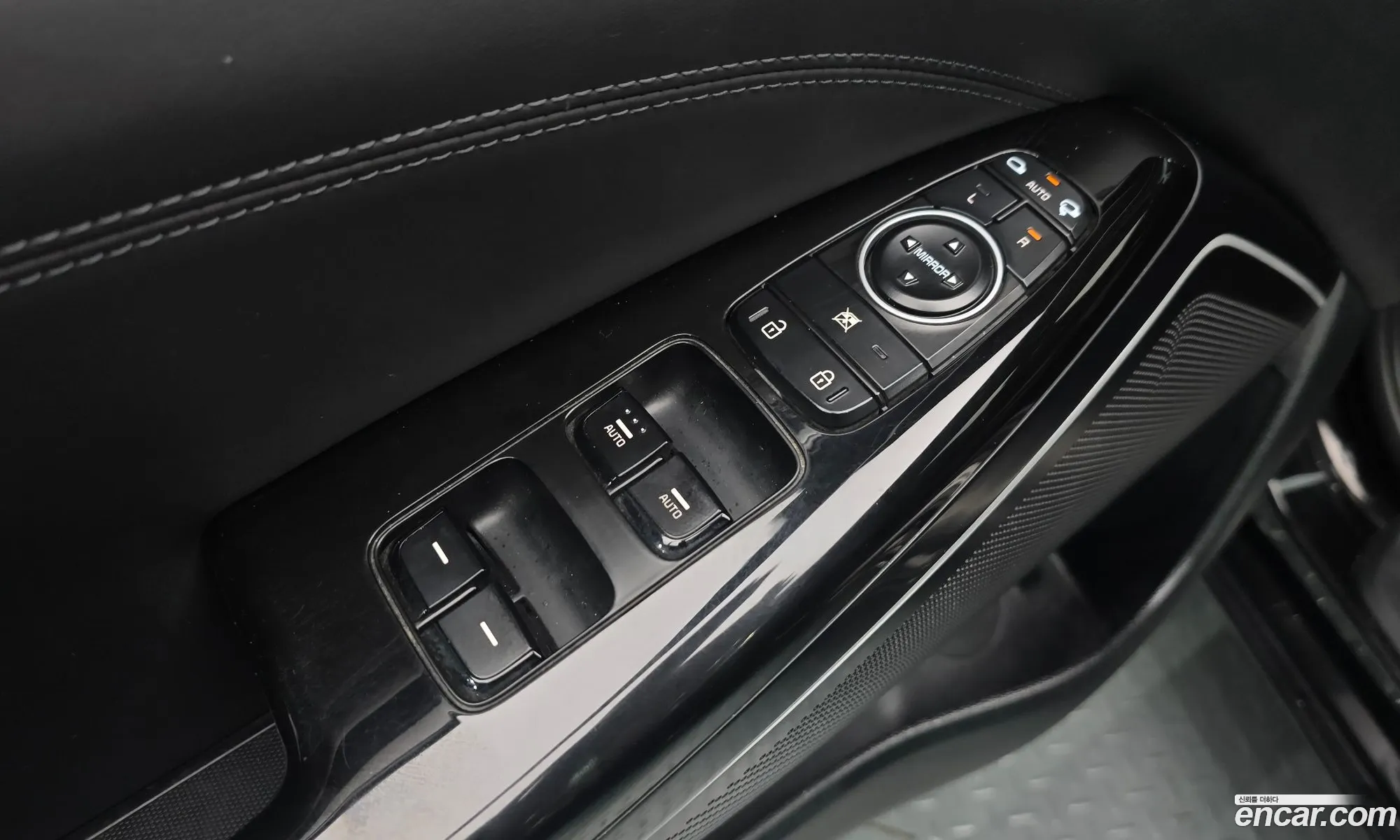 Kia K7 Hybrid 2019 — 23