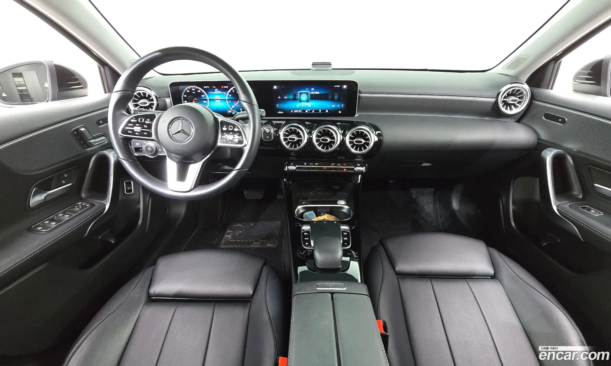Mercedes-Benz A-Class W177 2020 — 20