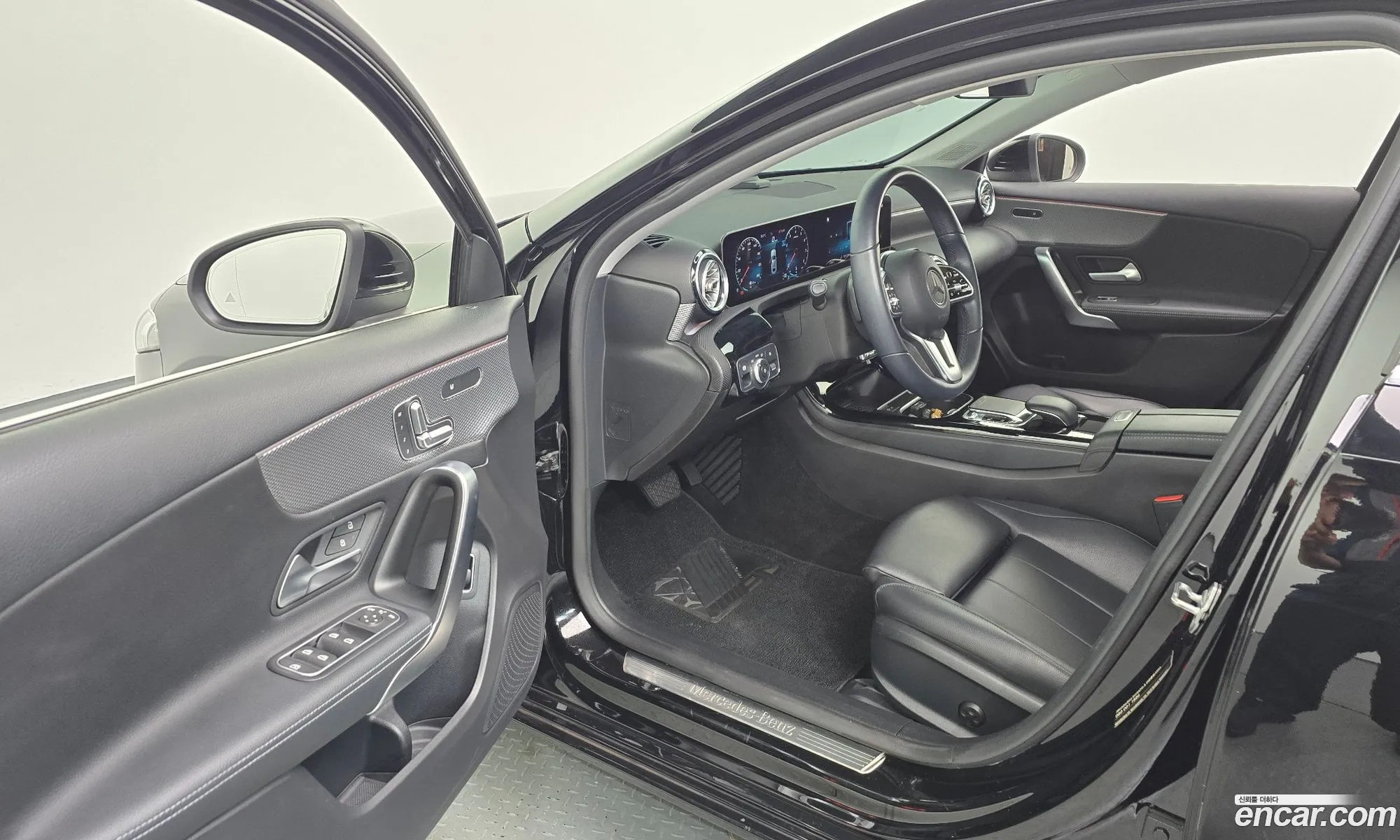 Mercedes-Benz A-Class W177 2020 — 14