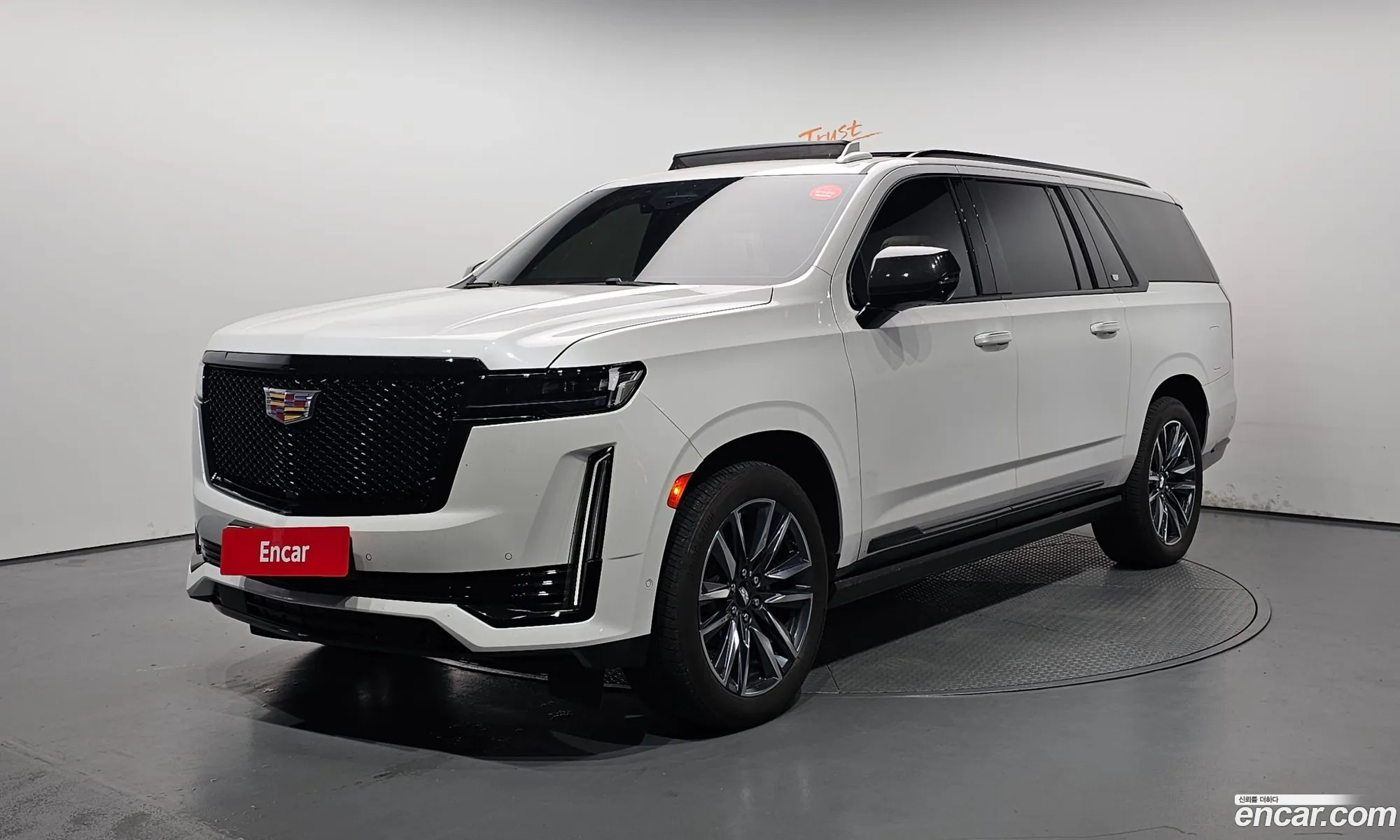 Cadillac Escalade 2023 — 34