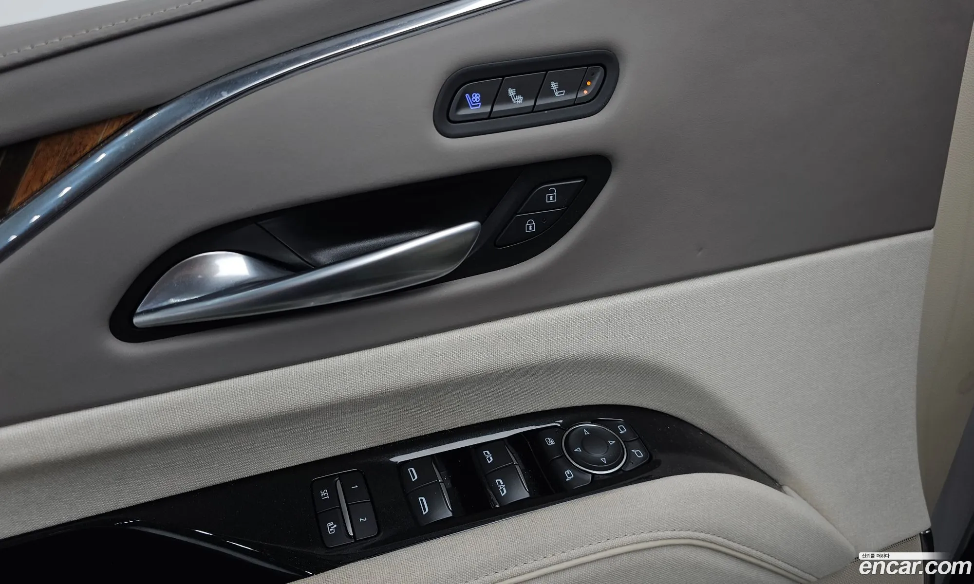 Cadillac Escalade 2023 — 3