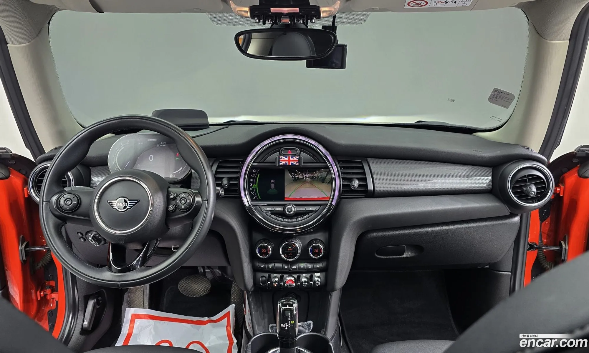 Mini Cooper 2021 — 3
