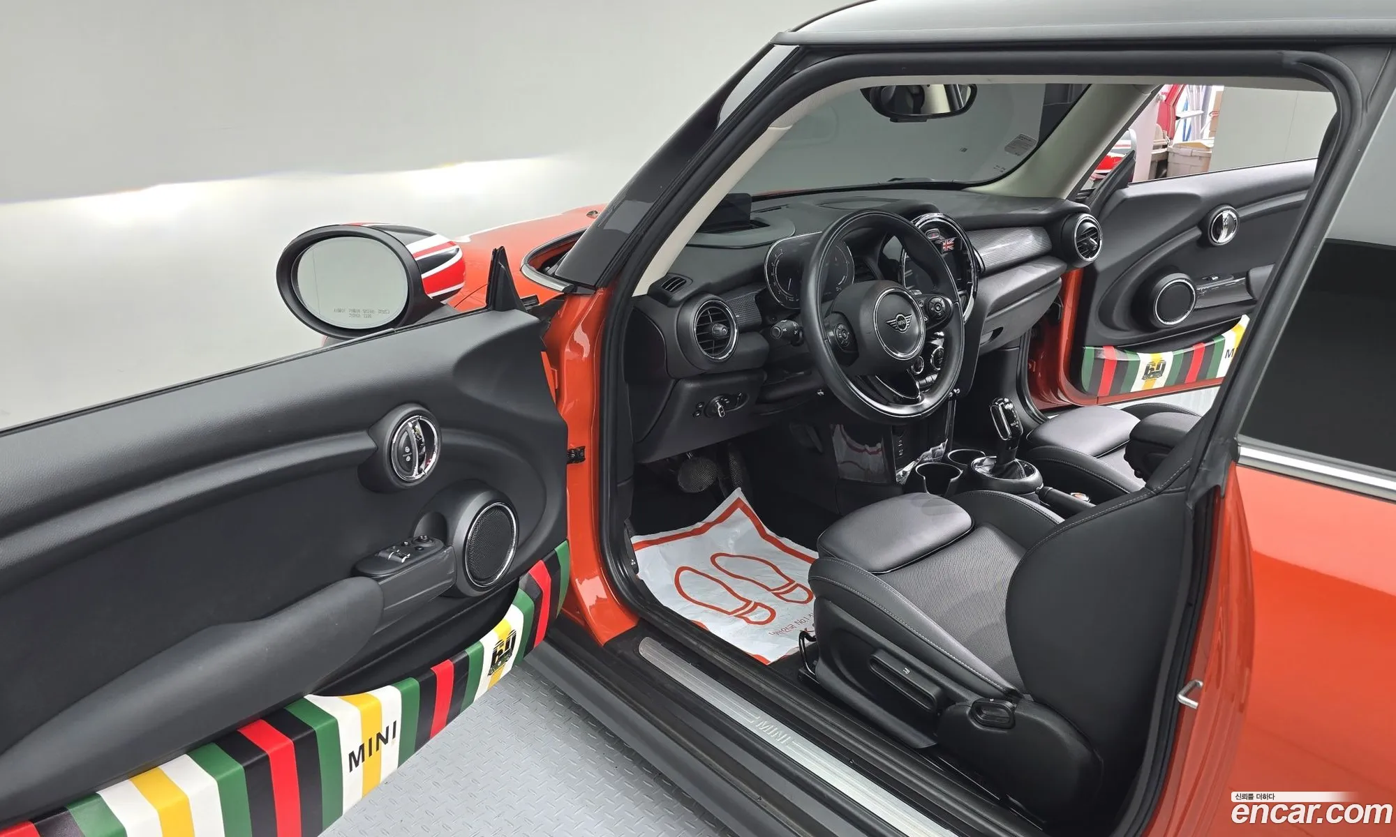 Mini Cooper 2021 — 19