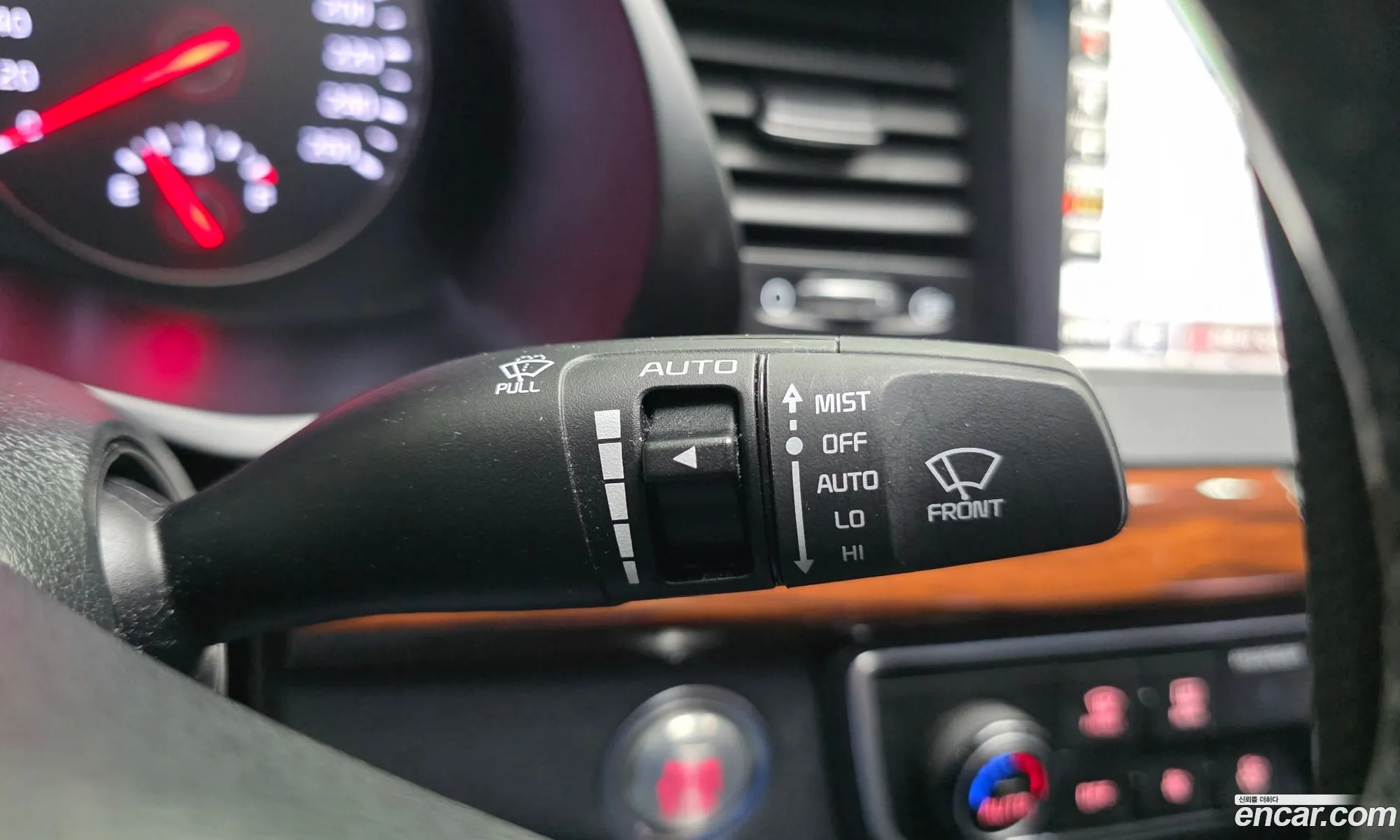 Kia K7 2017 — 26