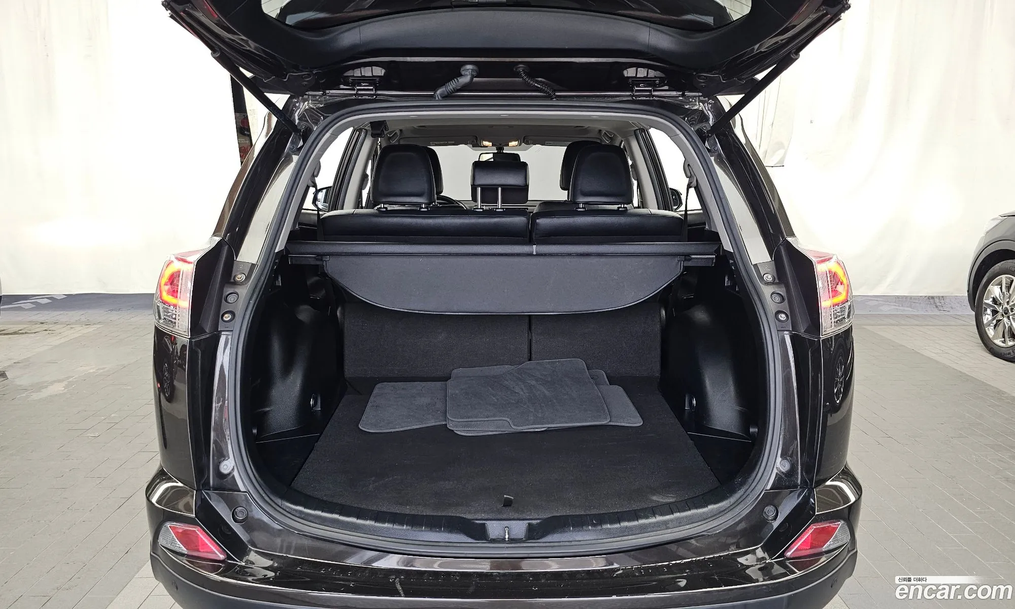 Toyota RAV4 2016 — 19