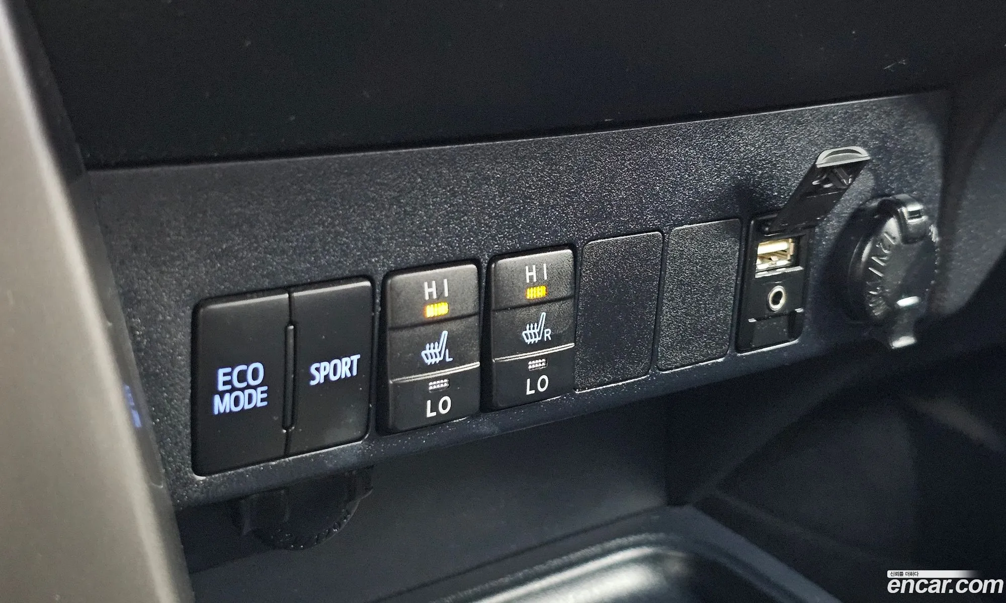 Toyota RAV4 2016 — 16