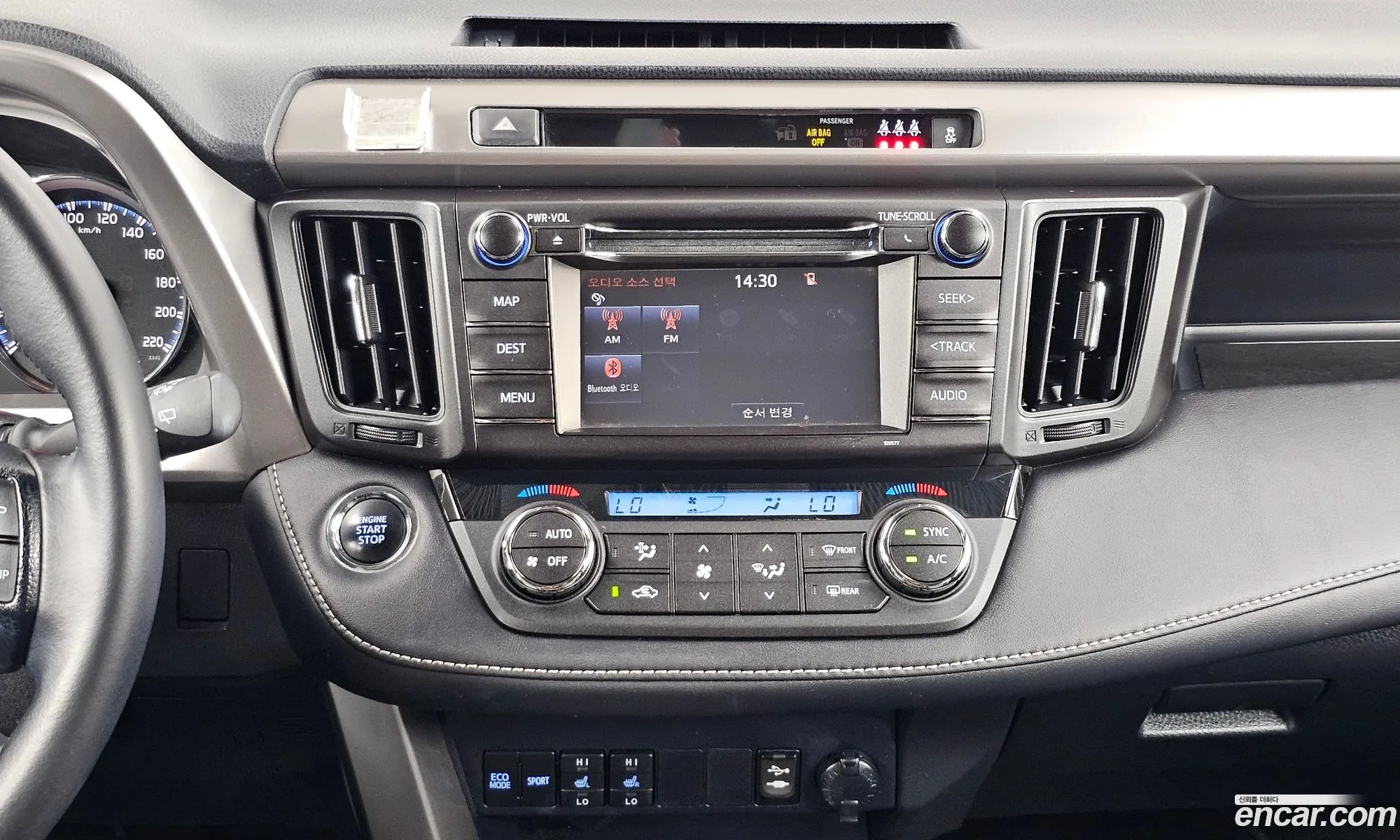 Toyota RAV4 2016 — 11