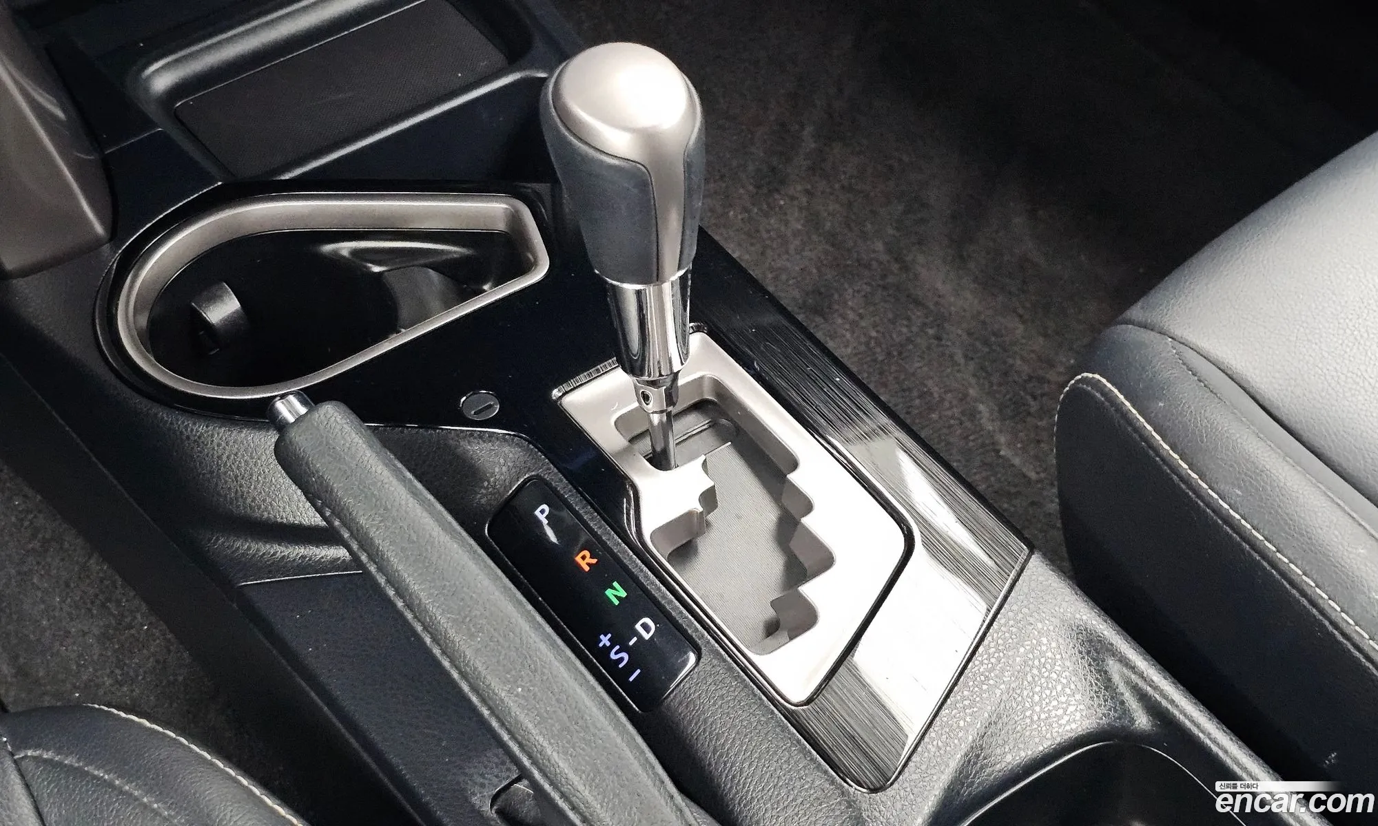 Toyota RAV4 2016 — 2